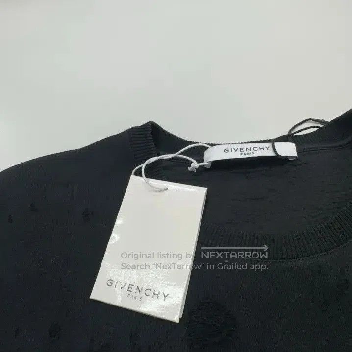 Givenchy Givenchy Paris Distressed Crewneck Long-Sleeve Sweater. Size US XS / EU 42 / 0 - 6 Thumbnail