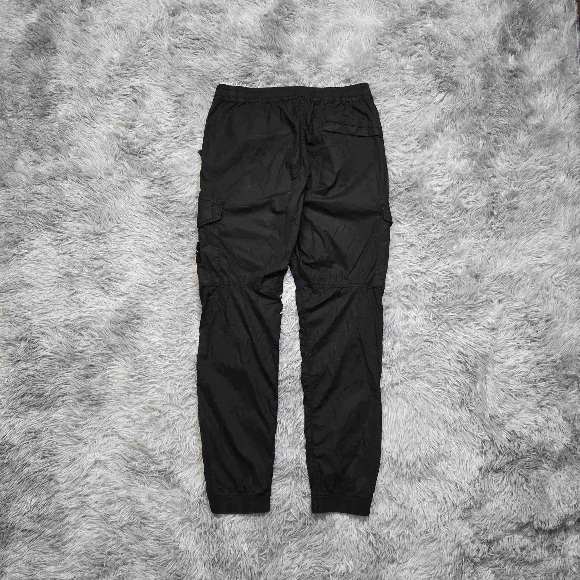 Stone Island stone island black cargo pants for men Size US 32 / EU 48 - 2 Thumbnail