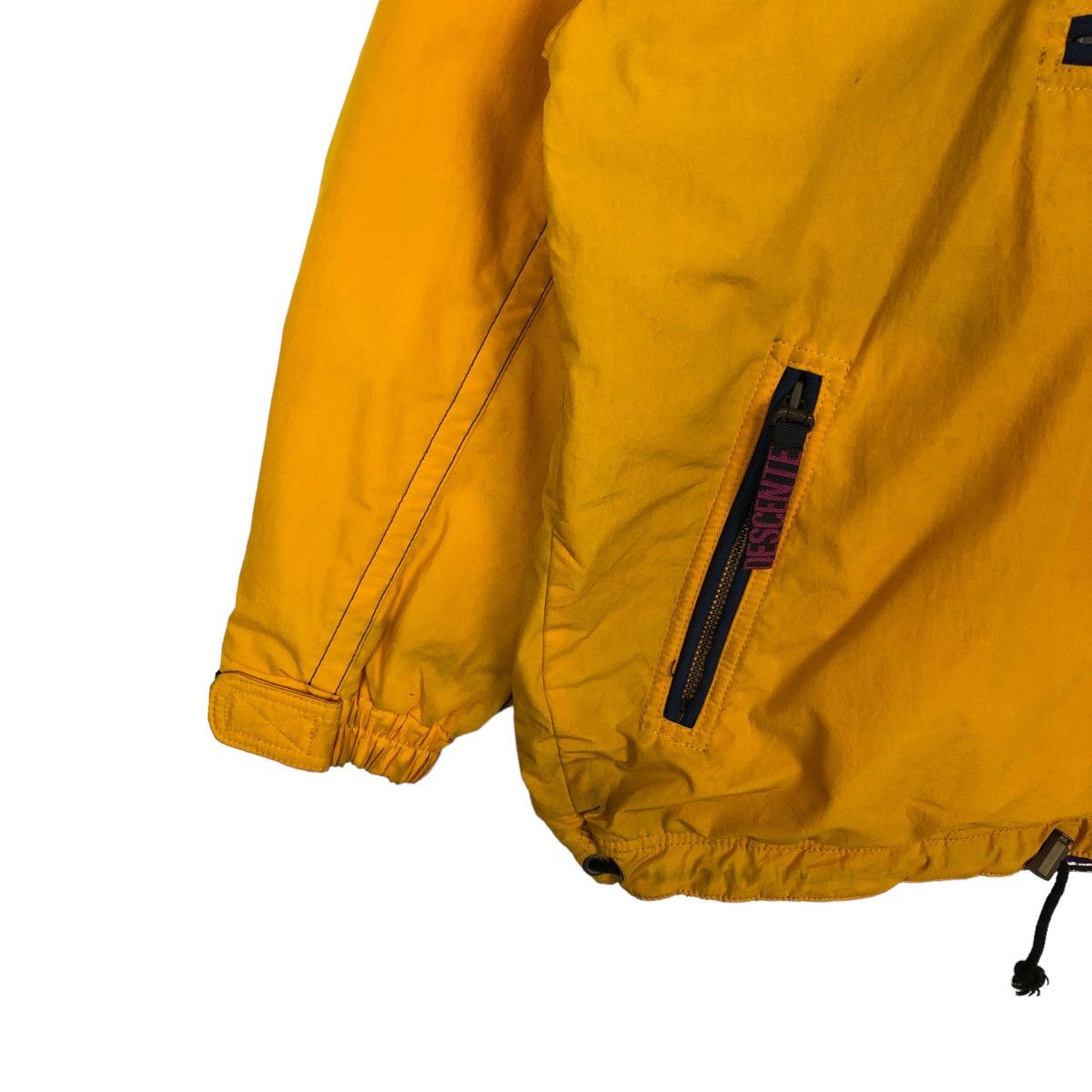 Descente VINTAGE SKI JACKET BOMBER DESIGN DESCENTE JAPAN RARE COLOUR Size US M / EU 48-50 / 2 - 3 Thumbnail