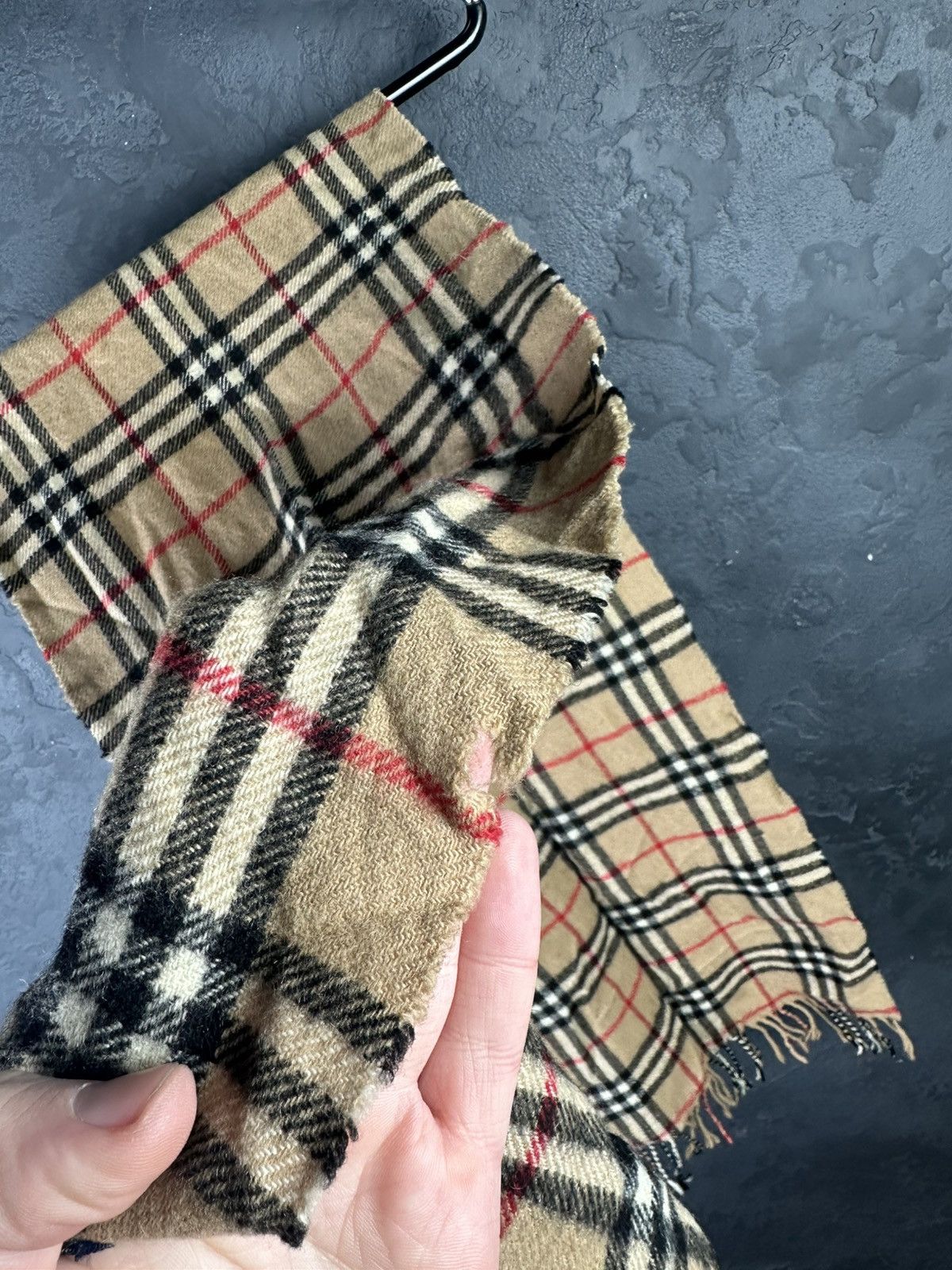 Burberry × Designer × Vintage 90's Vintage Burberry's London Cashmere Wool Scarf Size ONE SIZE - 4 Thumbnail
