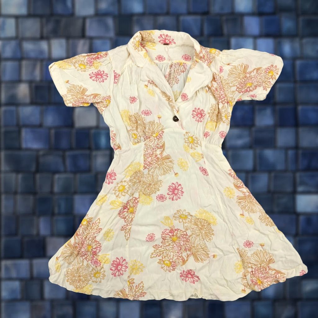 Free People VINTAGE? No — Free People Shirt Dress Womens S White Floral Collared Fit & Flare Short Size S / US 4 / IT 40 - 1 Thumbnail