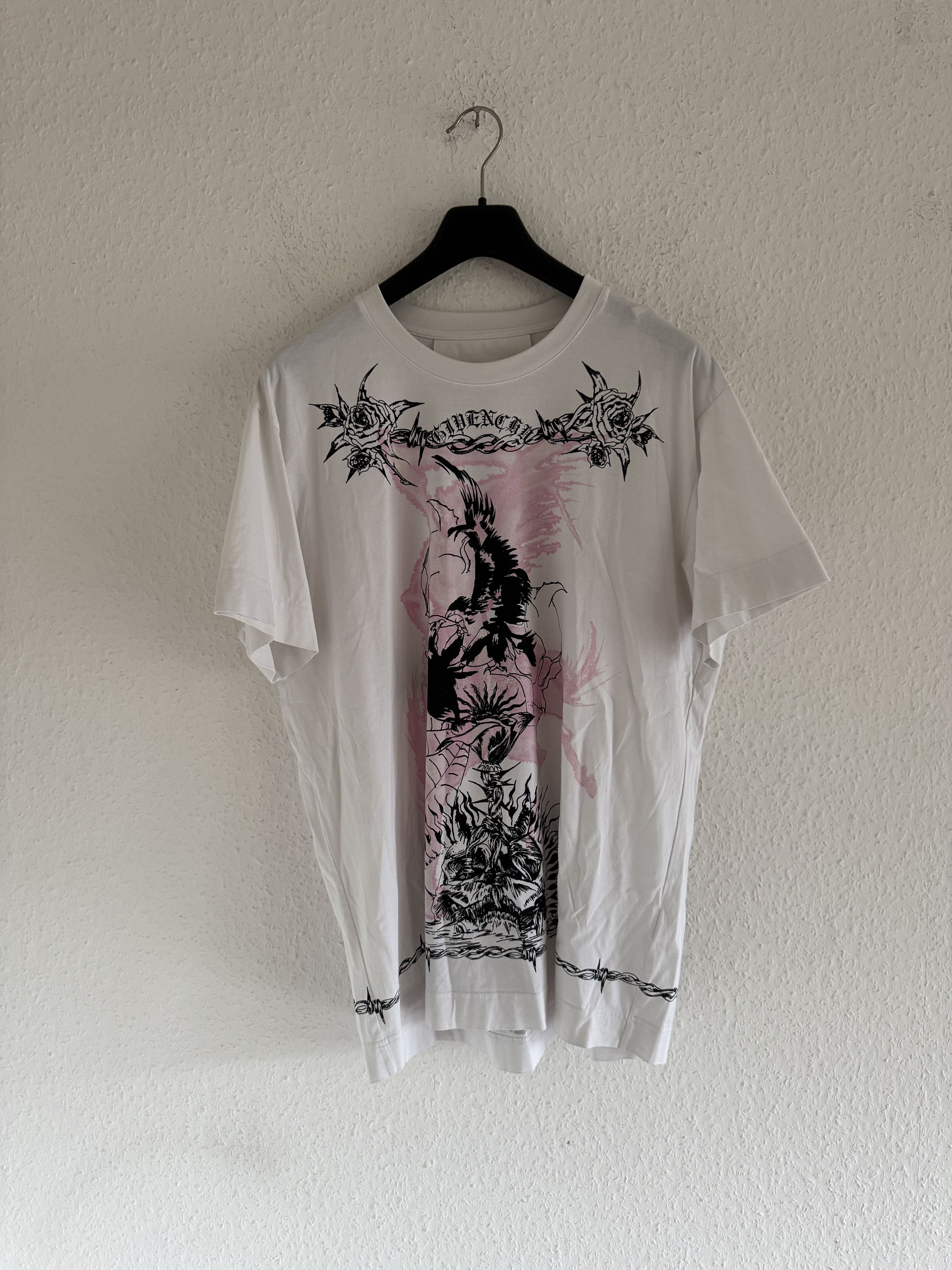 Givenchy White Gothic Print Oversized T-Shirt Size US S / EU 44-46 / 1 - 1 Thumbnail