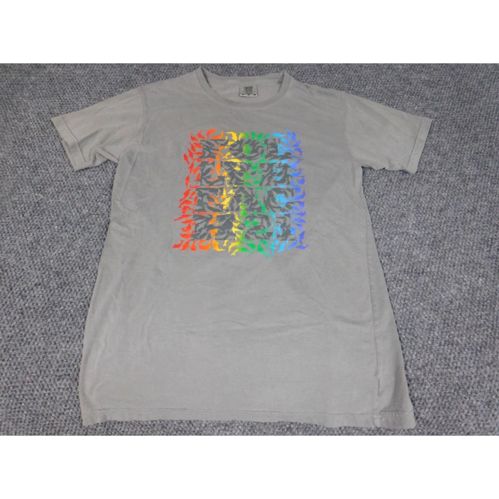 Comfort Colors Comfort Colors Shirt Mens M Gray Short Sleeve Crew Neck Logo T-Shirt Cotton Blend Polyester All Seasons Regular Modern Graphic Size US M / EU 48-50 / 2 - 2 Thumbnail