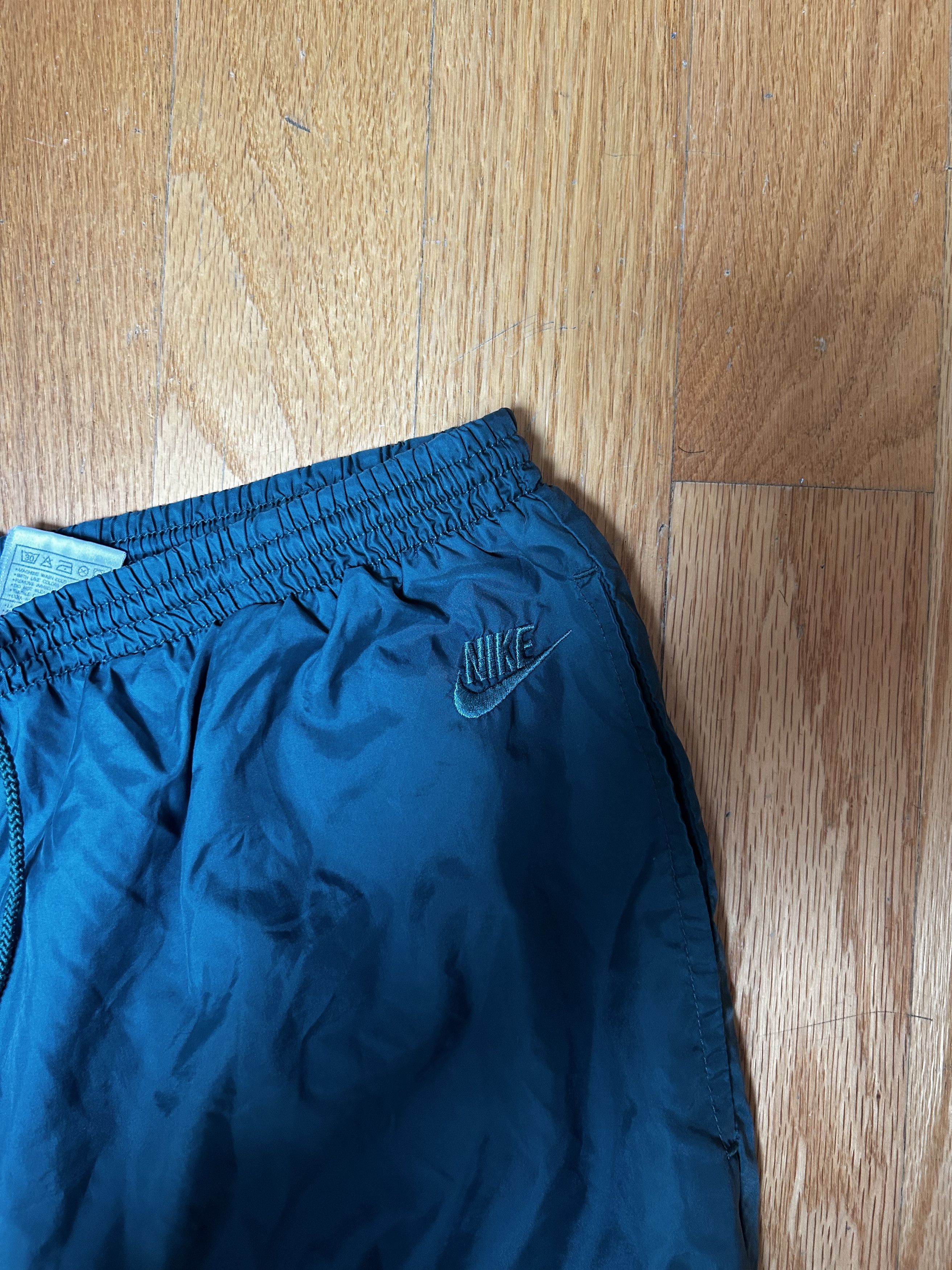 Nike Vintage Nike Trackpants Size US 36 / EU 52 - 2 Thumbnail