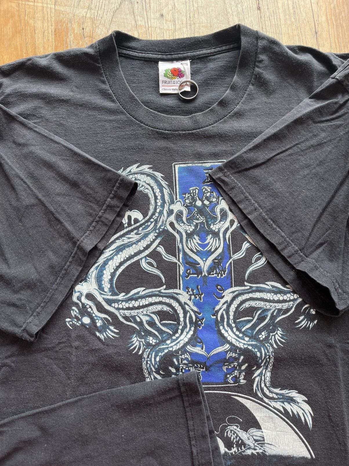 Vintage Vintage YIN YANG Dragons Art design Tshirt Size US XL / EU 56 / 4 - 8 Thumbnail