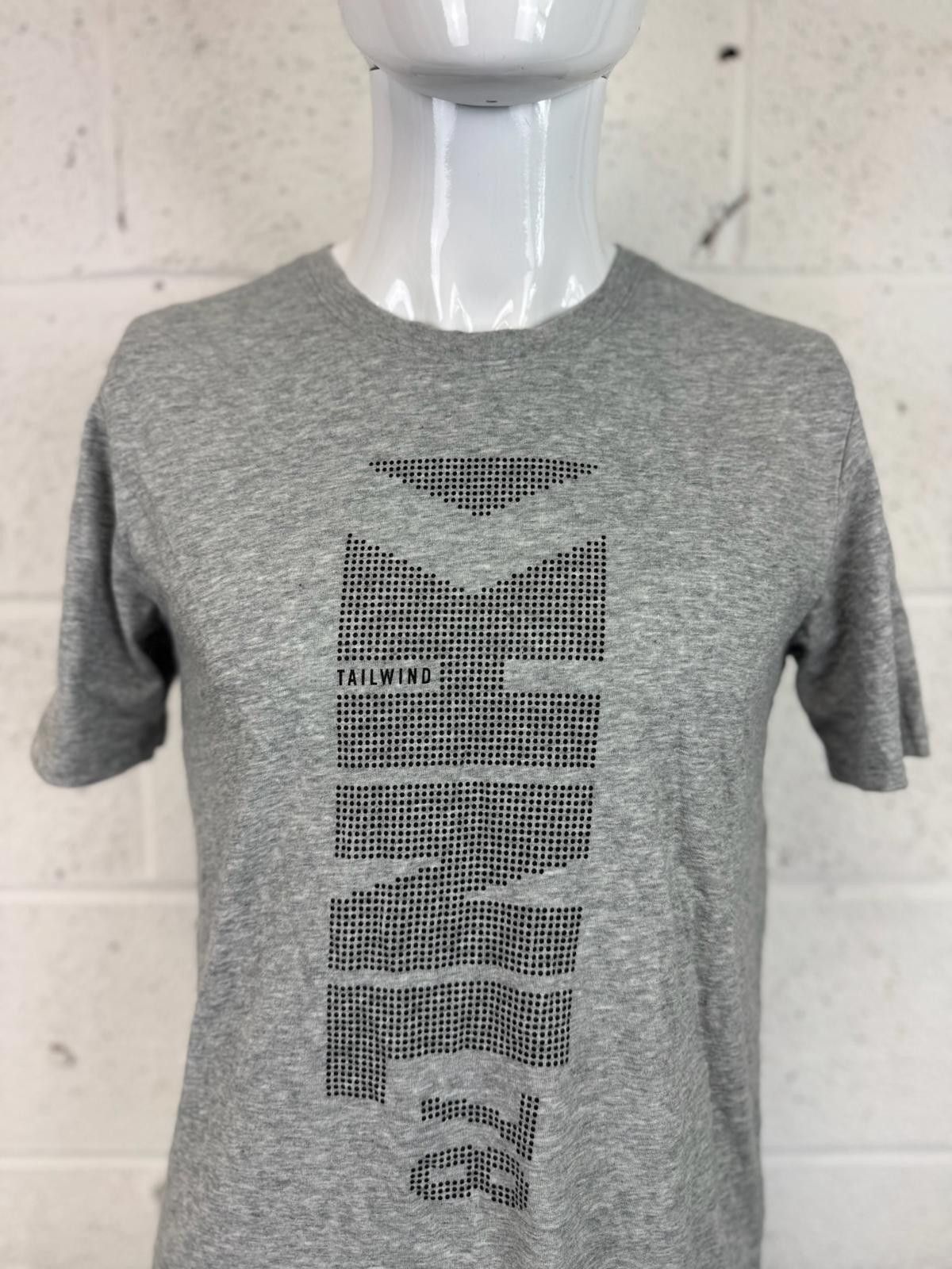 Nike The Nike Tee Grey Graphic Short Sleeve T-Shirt Size M Size US M / EU 48-50 / 2 - 2 Thumbnail
