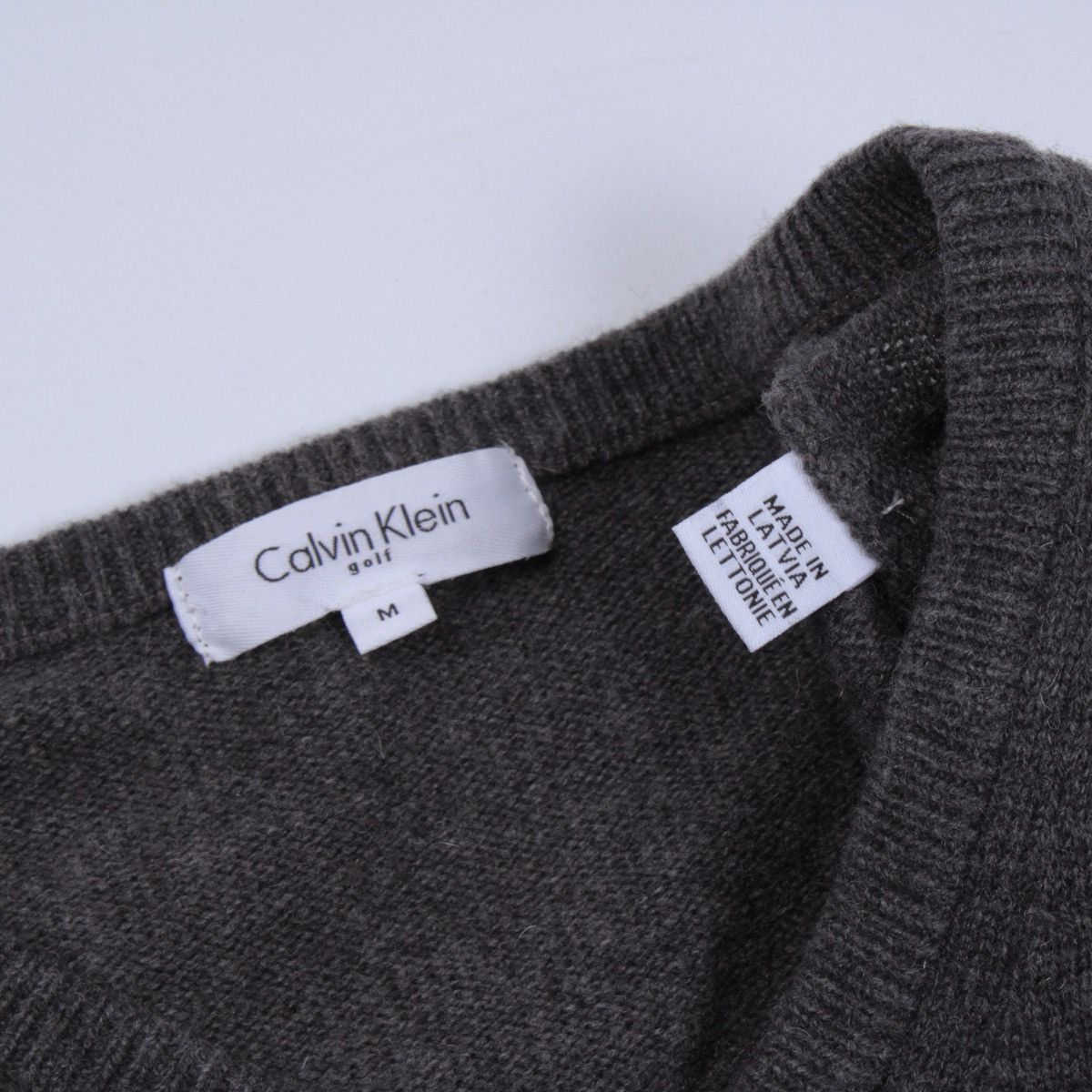 Calvin Klein × Designer CALVIN KLEIN Golf Wool Blend Gray V-neck Sweater Jumper Size US M / EU 48-50 / 2 - 10 Thumbnail
