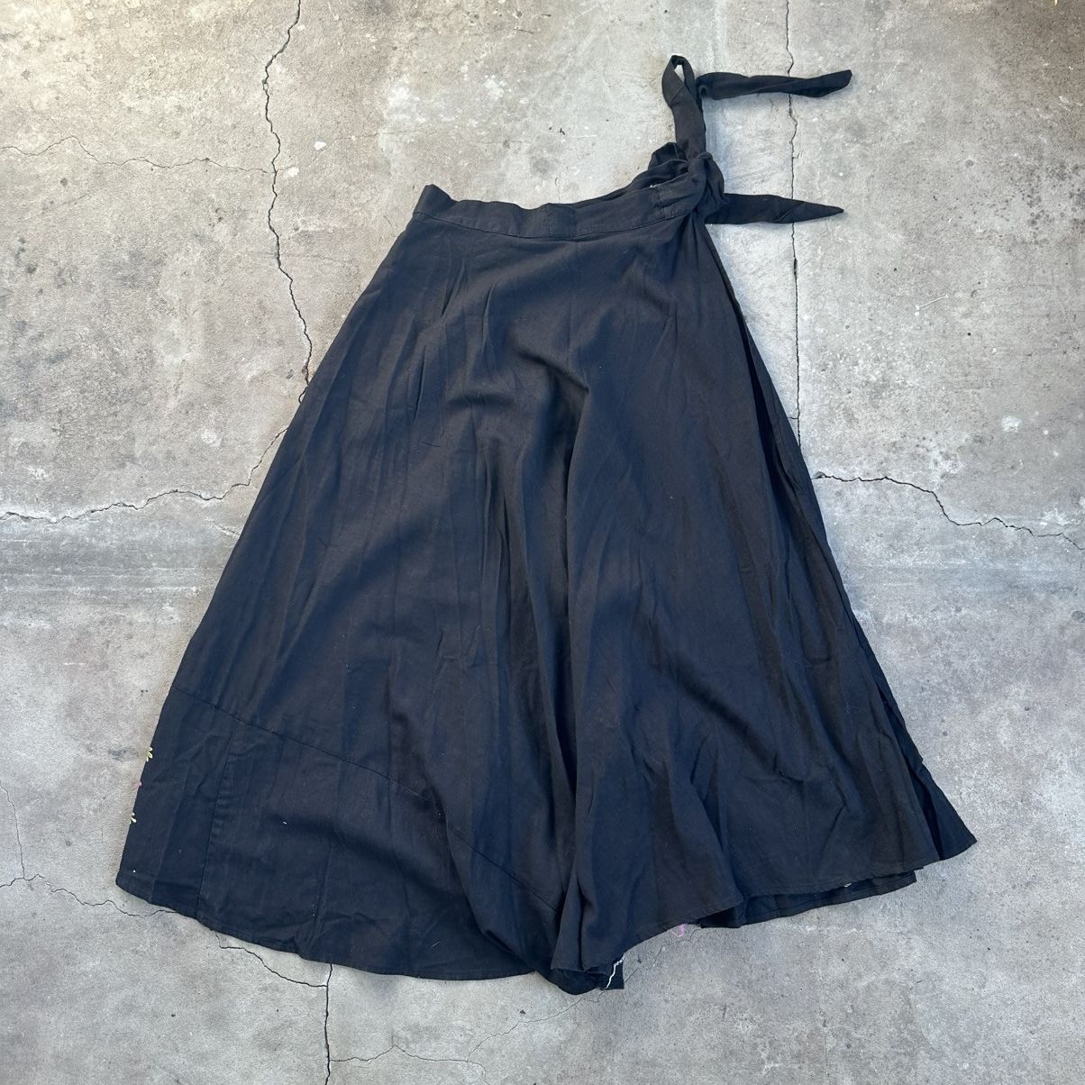 Haider Ackermann Vintage Ackermann hand embroidered print maxi skirt Size 32" / US 10 / IT 46 - 2 Thumbnail