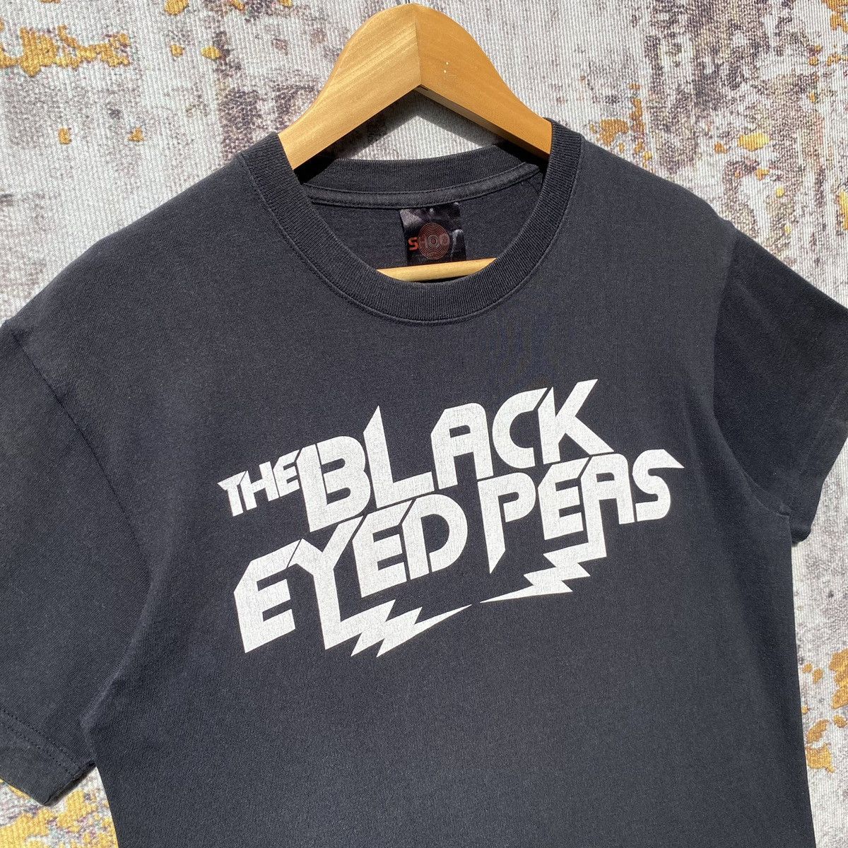 Band Tees × Rap Tees × Vintage Vintage The Black Eyed Peas THE END Shirt SunFaded Size US S / EU 44-46 / 1 - 5 Thumbnail
