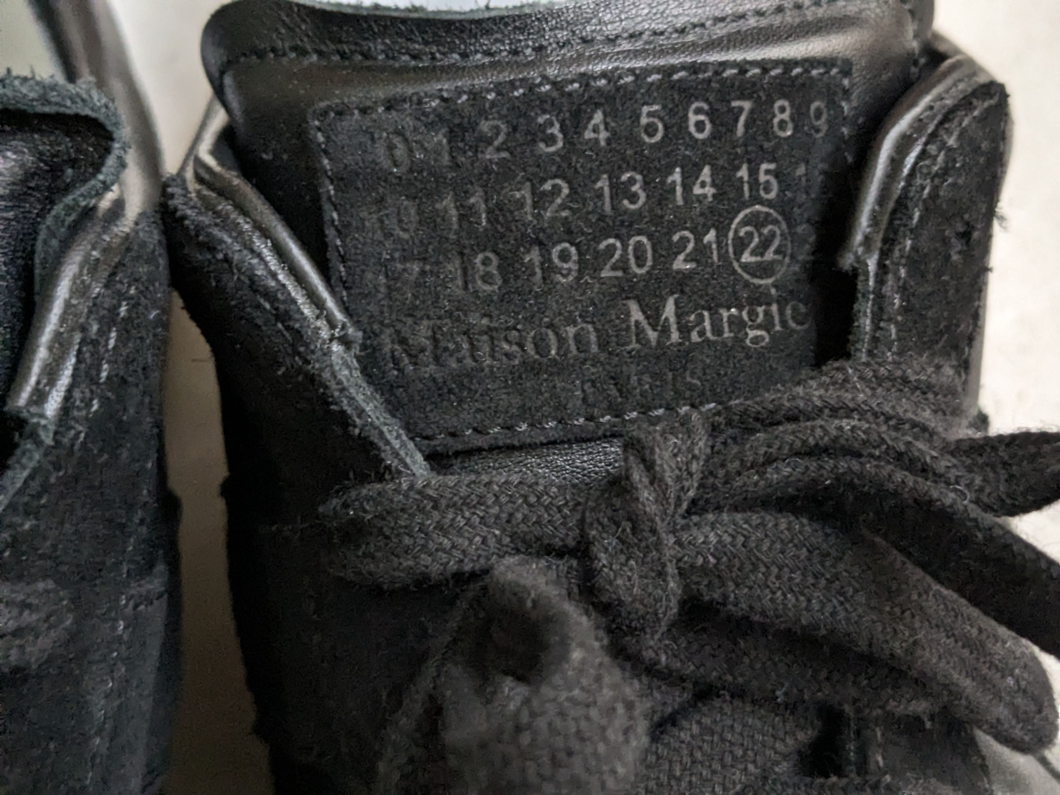 Maison Margiela Maison Margiela Replica GAT Black 10 43 Low Tops Size US 10 / EU 43 - 5 Thumbnail