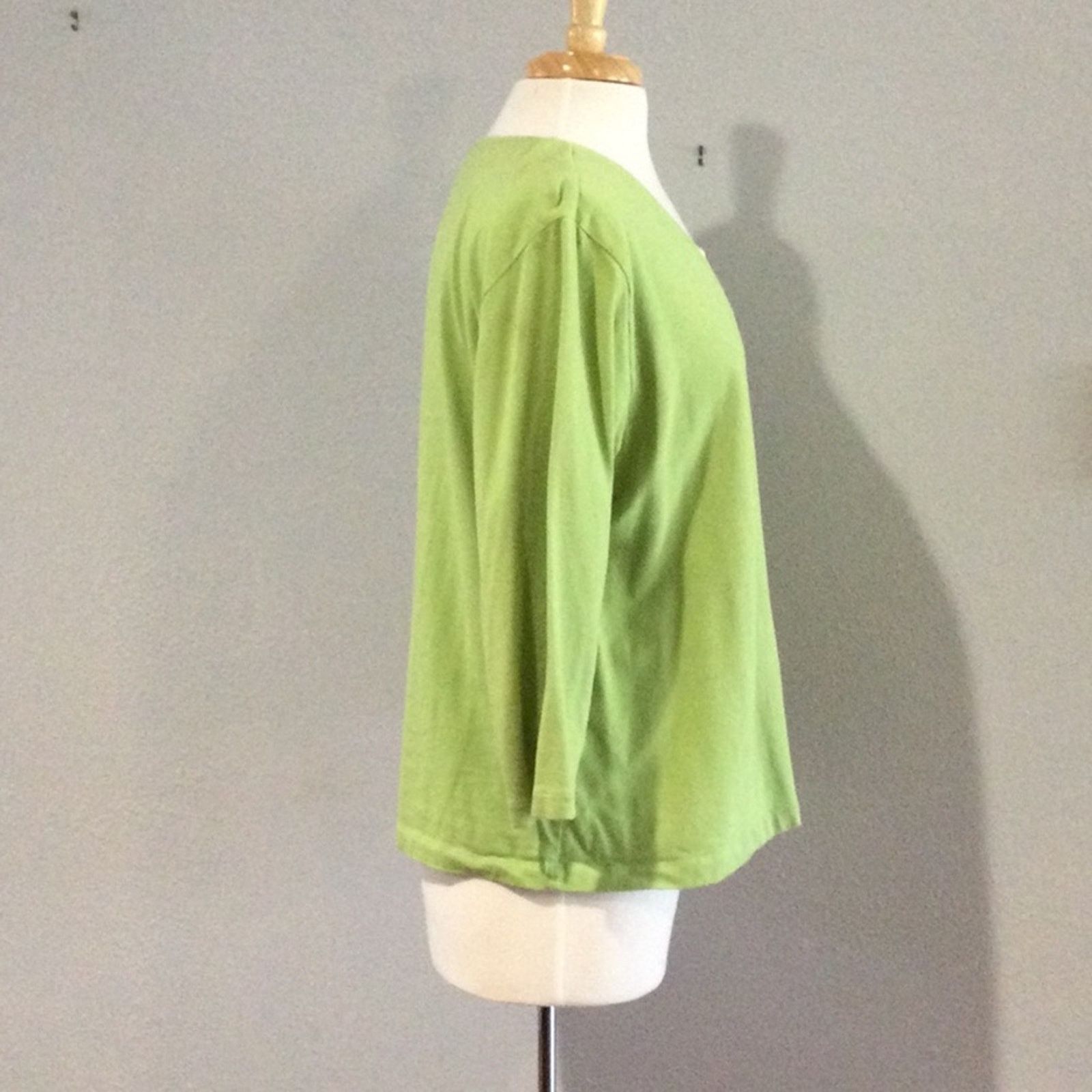 Chicos Chico's Green &White V-Neck 3/4 Sleeve Pullover Top 3/XL/16 Size XL / US 12-14 / IT 48-50 - 4 Thumbnail