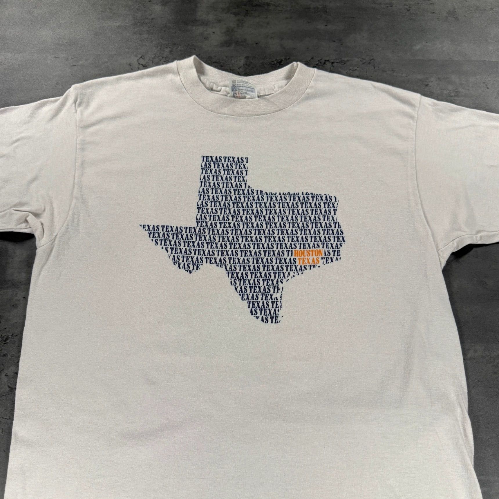 Hanes VINTAGE Houston Texas T Shirt White 80s Short Sleeve Crew Neck Graphic Print Patriotic University Mens XL Size US M / EU 48-50 / 2 - 2 Thumbnail