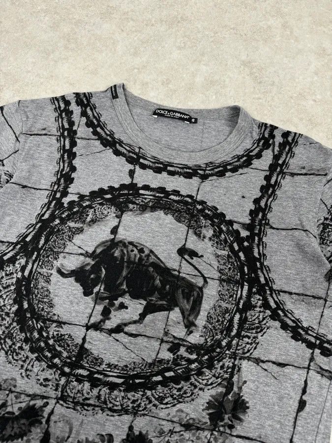 Dolce & Gabbana SS2015 Dolce & Gabbana Grey & Black Bull Corrida T-Shirt Size US S / EU 44-46 / 1 - 5 Thumbnail