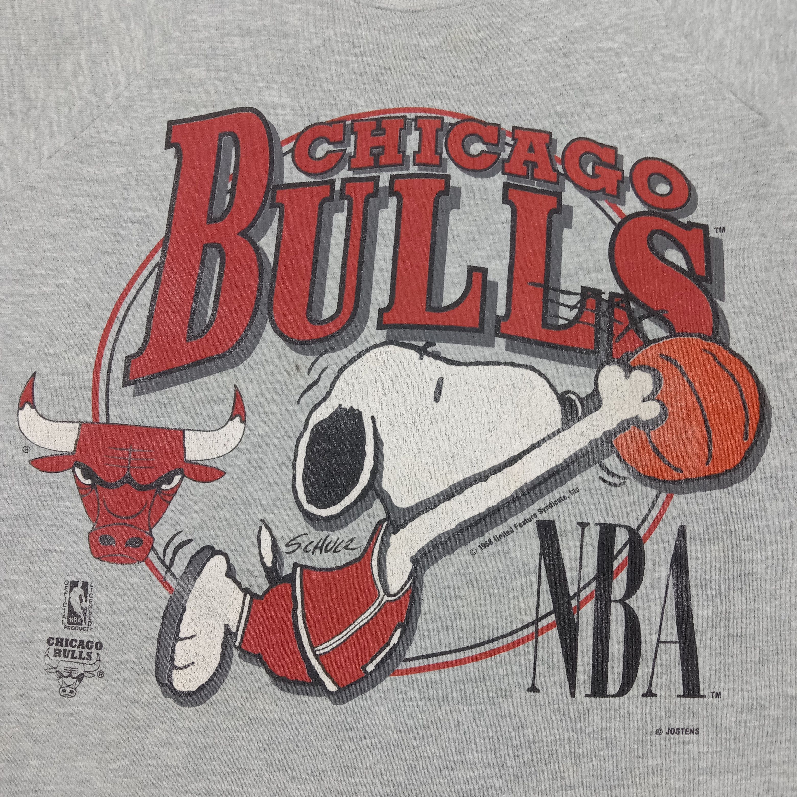 NBA Snoopy Chicago Bulls Basketball Team NBA Sweatshirt C292N13 Size US M / EU 48-50 / 2 - 2 Thumbnail