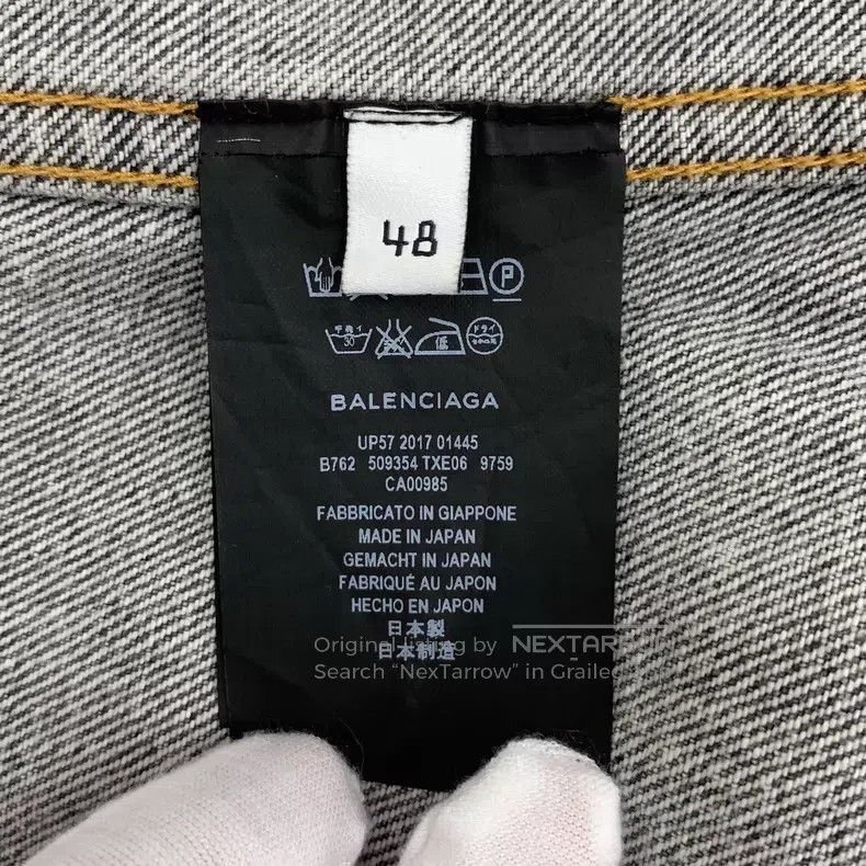 Balenciaga Balenciaga Grey Washed Letter Embroidered Cotton Collar Si Size US M / EU 48-50 / 2 - 6 Thumbnail