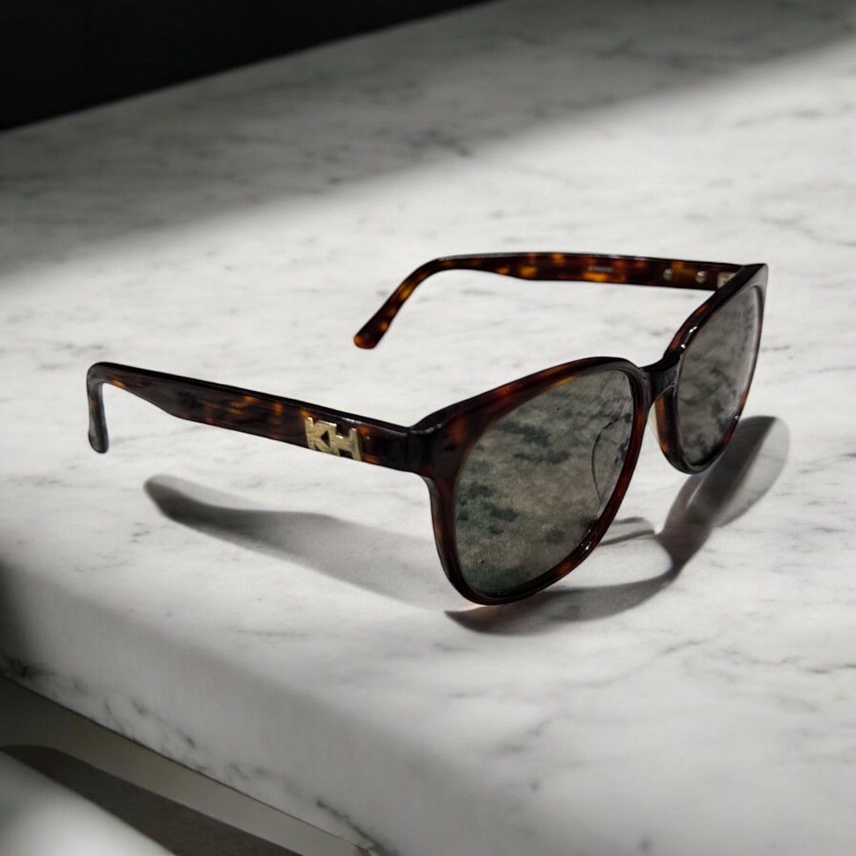Katharine Hamnett London VINTAGE KATHARINE HAMNETT 61-5571 TORTOISESHELL SUNGLASSES Size ONE SIZE - 3 Thumbnail