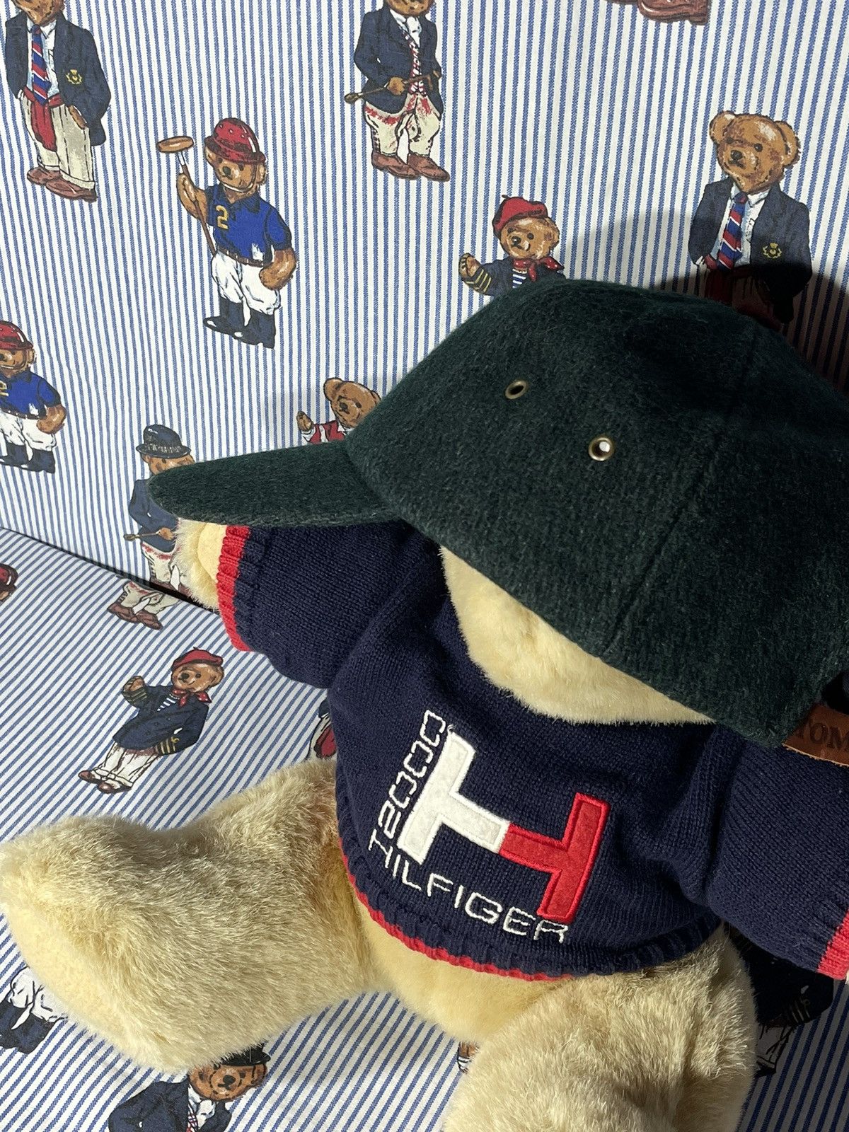 Tommy Hilfiger × Vintage Cap Tommy Hilfiger Lion Crest OG Vintage 90’s Size ONE SIZE - 11 Thumbnail