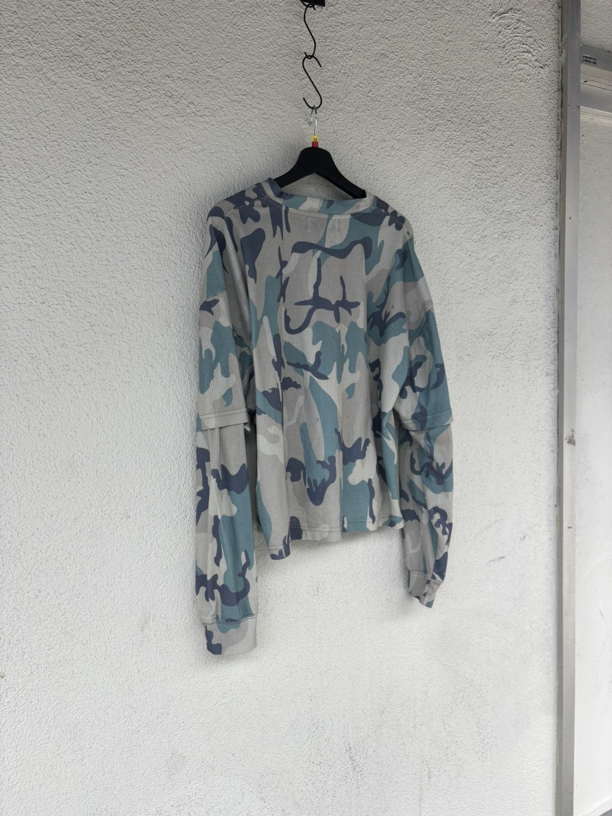 Vale Camo valley dreams vale boxy cropped thermal Size US L / EU 52-54 / 3 - 7 Thumbnail