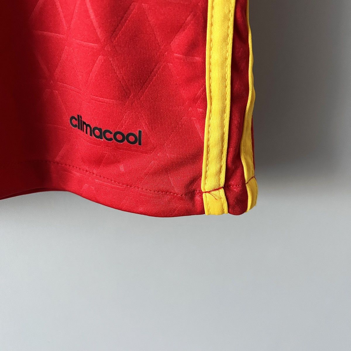 Adidas × Vintage Spain jersey 2016 2017 adidas Size US XL / EU 56 / 4 - 5 Thumbnail