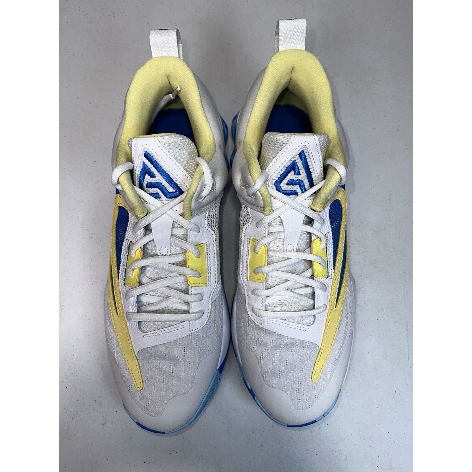Nike Nike Men’s Giannis Immorality 3 White Size 11 (DZ7533 101) Size US 11 / EU 44 - 3 Thumbnail