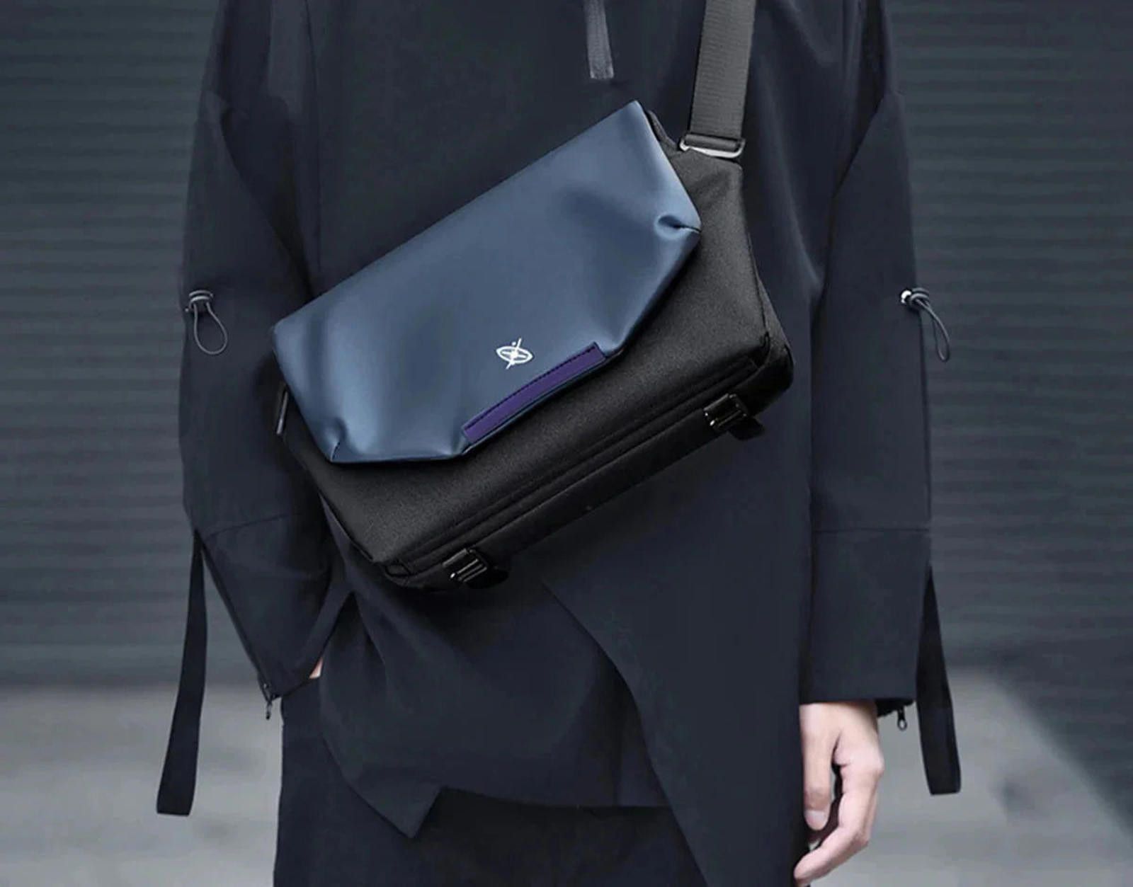 Other Cosmic Two Tone Sling / Crossbody / Messanger Bag Size ONE SIZE - 3 Thumbnail