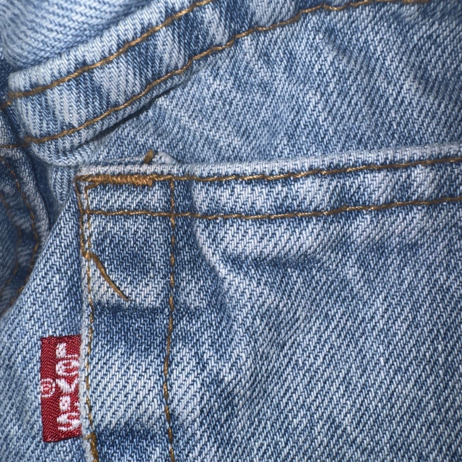 Levi's × Vintage Vintage 90s Levi’s 505 Regular Fit Jeans 32x30 Made In USA Size US 32 / EU 48 - 9 Thumbnail