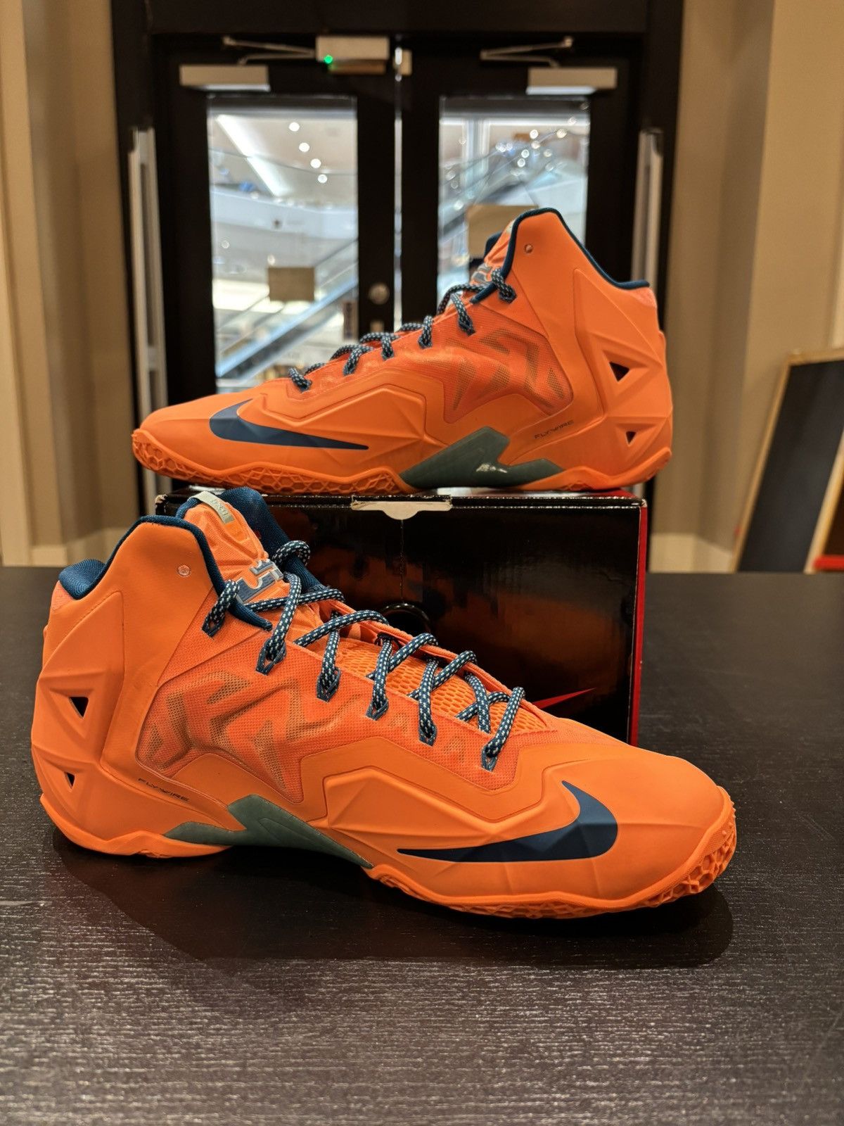 Nike Lebron 11 ‘Knicks’ Size US 11 / EU 44 - 2 Thumbnail