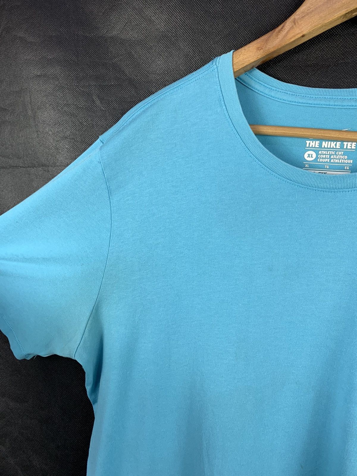 Nike Steals! Nike Small Swoosh Drifit Running Tee Size US XL / EU 56 / 4 - 4 Thumbnail