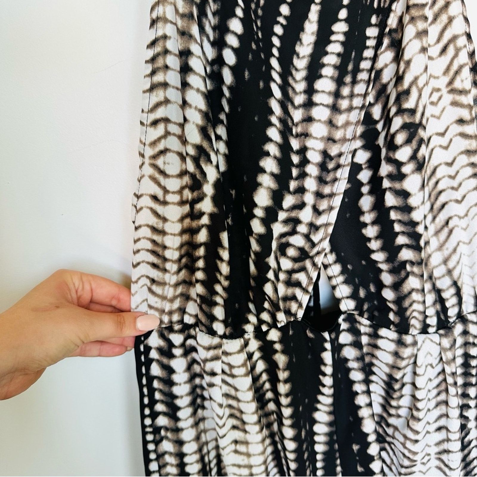 Nordstrom NEW NORDSTROM Black Brown White Print Shorts Tank Top Romper Size 28" / US 6 / IT 42 - 7 Thumbnail