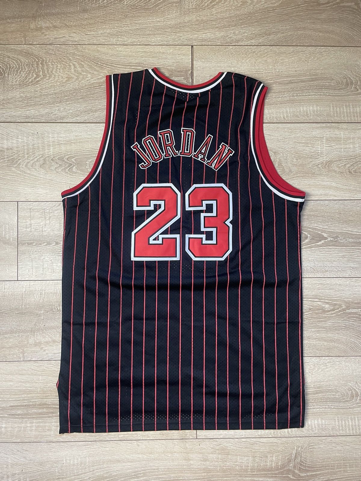 Mitchell & Ness Authentic Michael Jordan Mitchell Ness 96 97 Bulls Jersey Size US XXL / EU 58 / 5 - 6 Thumbnail