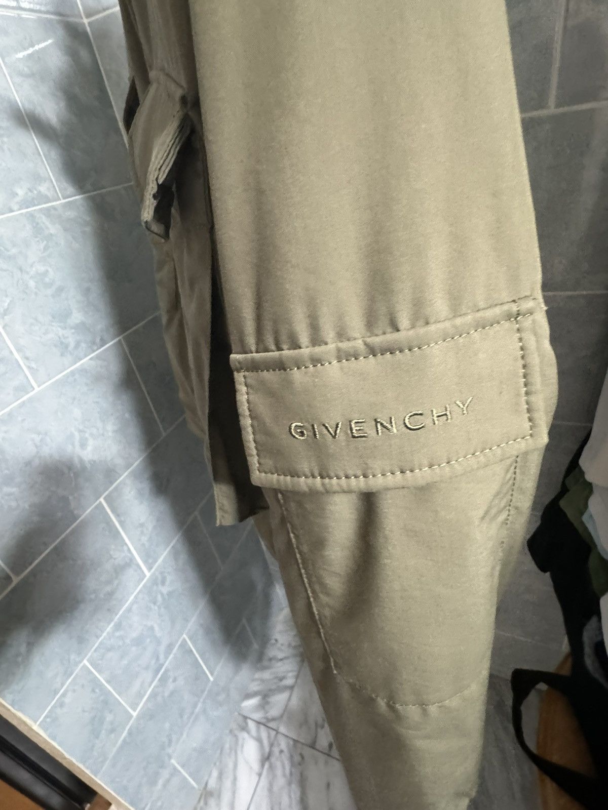 Givenchy Men’s Givenchy Green Khaki Cropped Utility Bomber Size US L / EU 52-54 / 3 - 3 Thumbnail