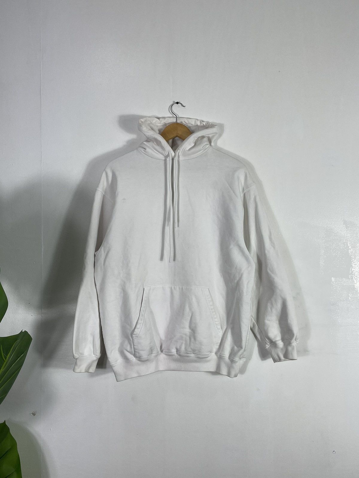 Balenciaga Balenciaga White Archetype Back Logo Hoodie Size US XS / EU 42 / 0 - 3 Thumbnail