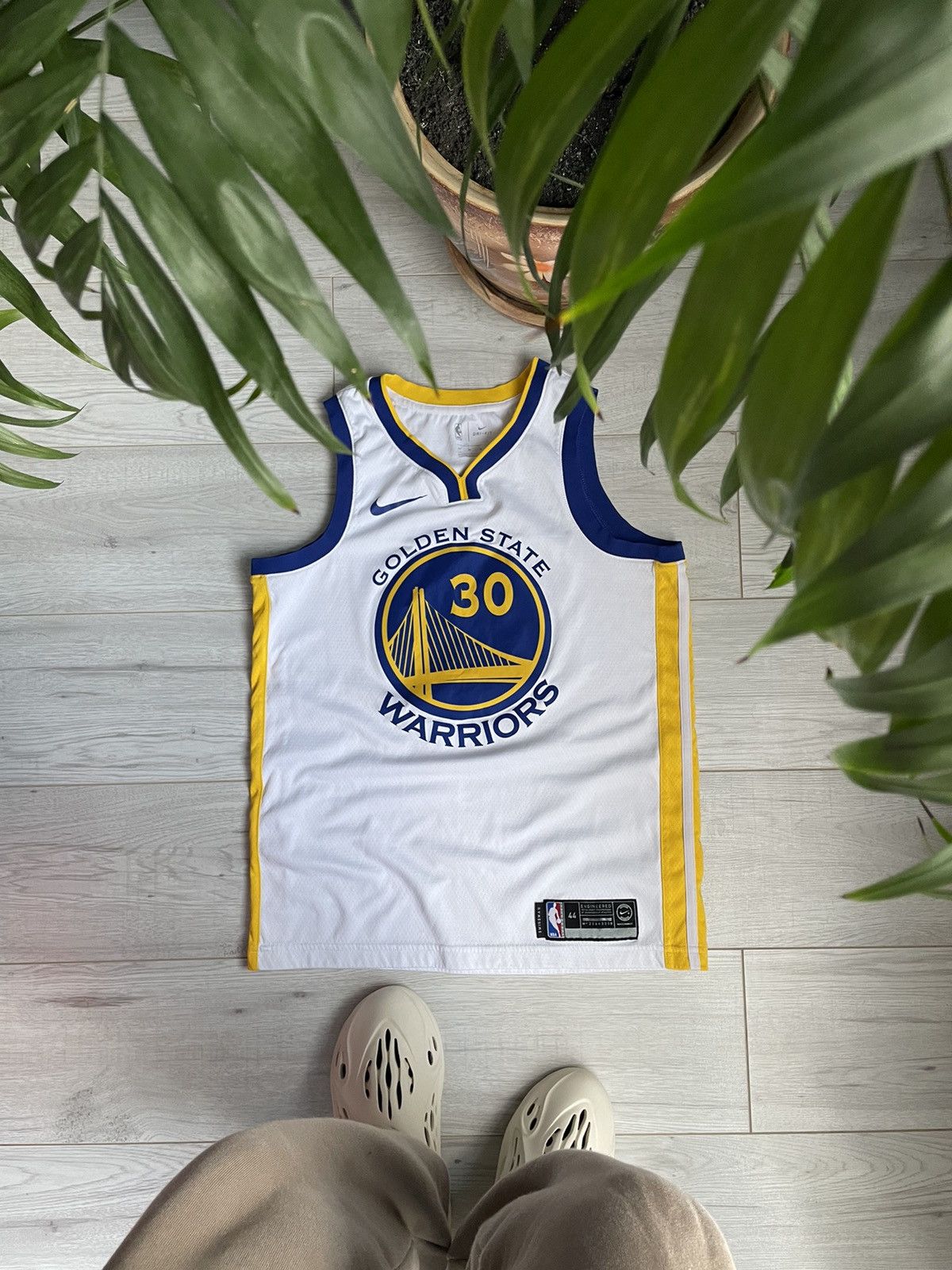 Nike shops Golden State Warriors Curry #30 Basketball Jersey Size M