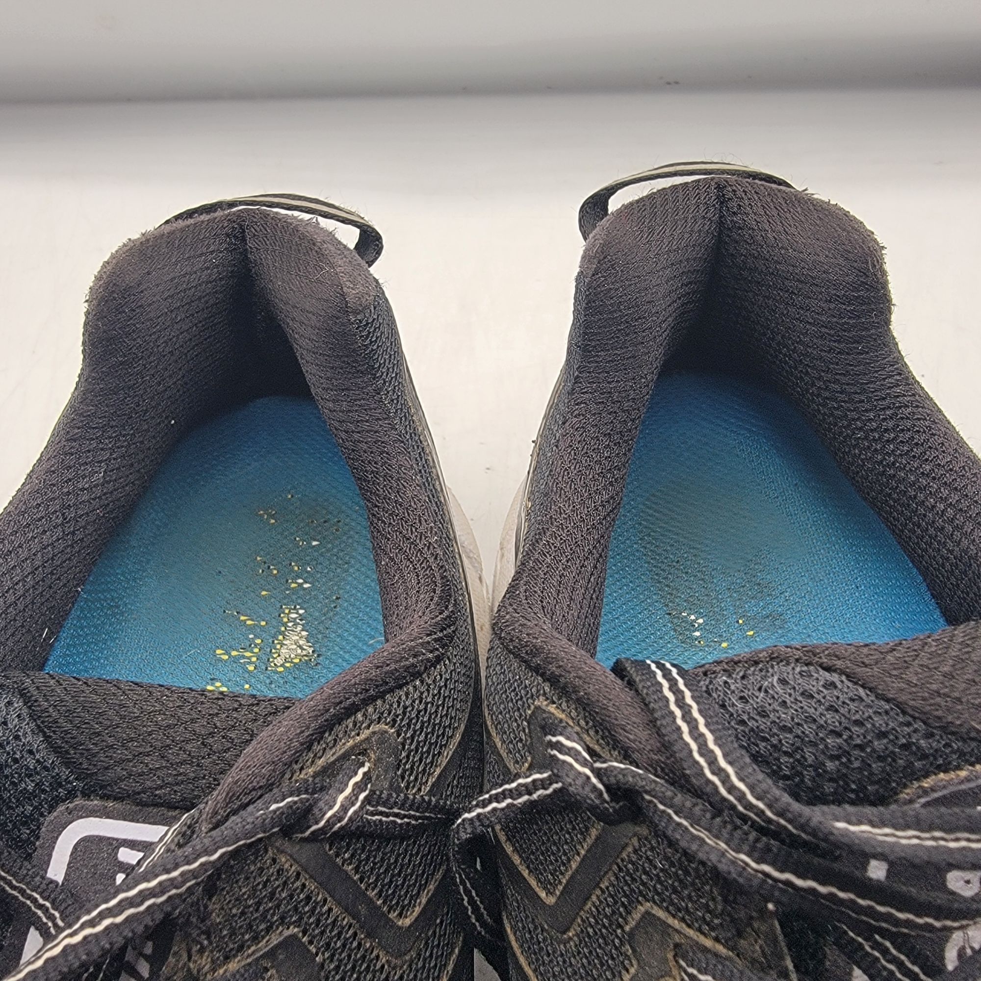 Hoka Hoka One One Clifton 4 Mens 10.5 Black White Athletic Shoes Size US 10.5 / EU 43-44 - 9 Thumbnail