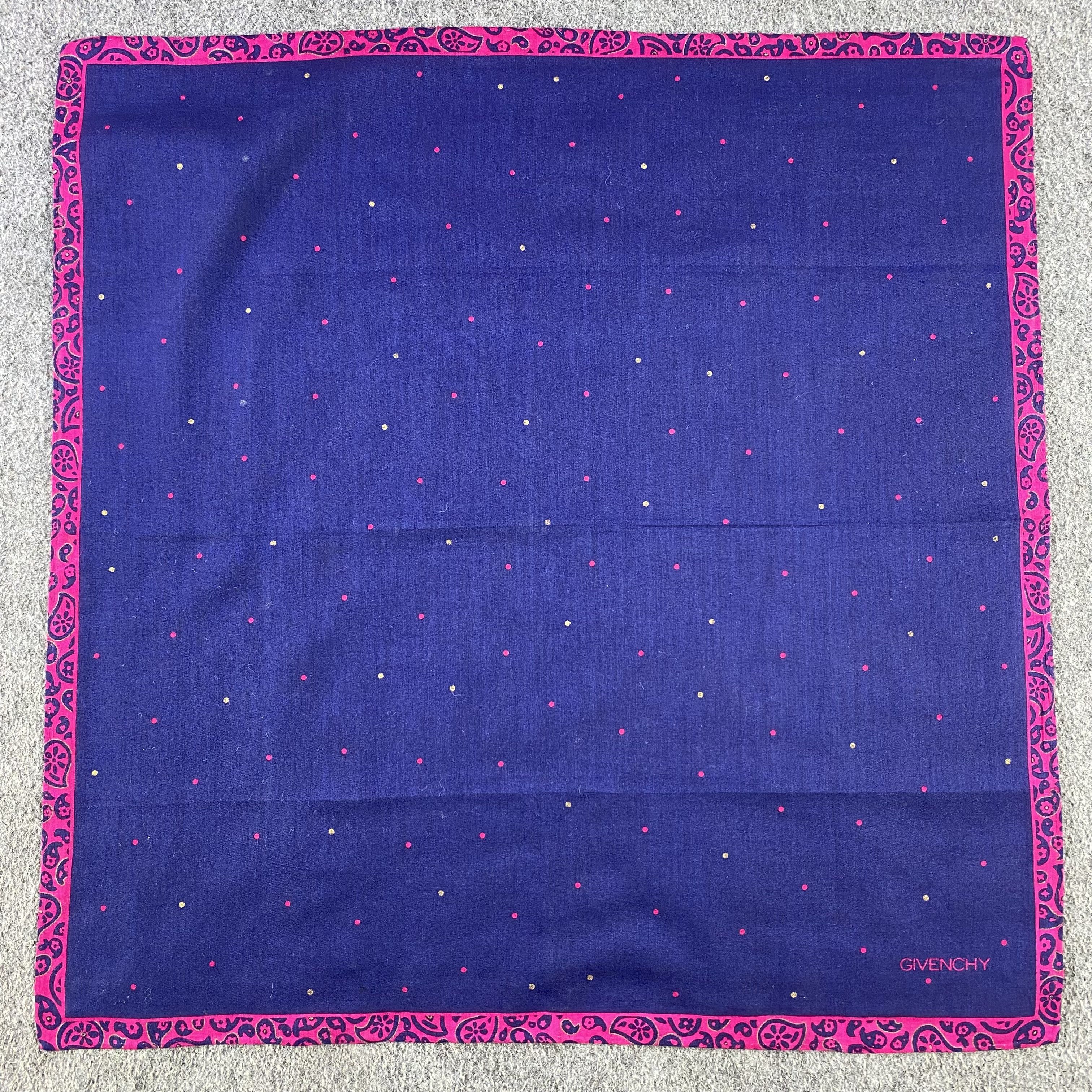 Vintage Givenchy Handkerchief/Neckerchief/Bandana HC809 Size ONE SIZE - 1 Thumbnail