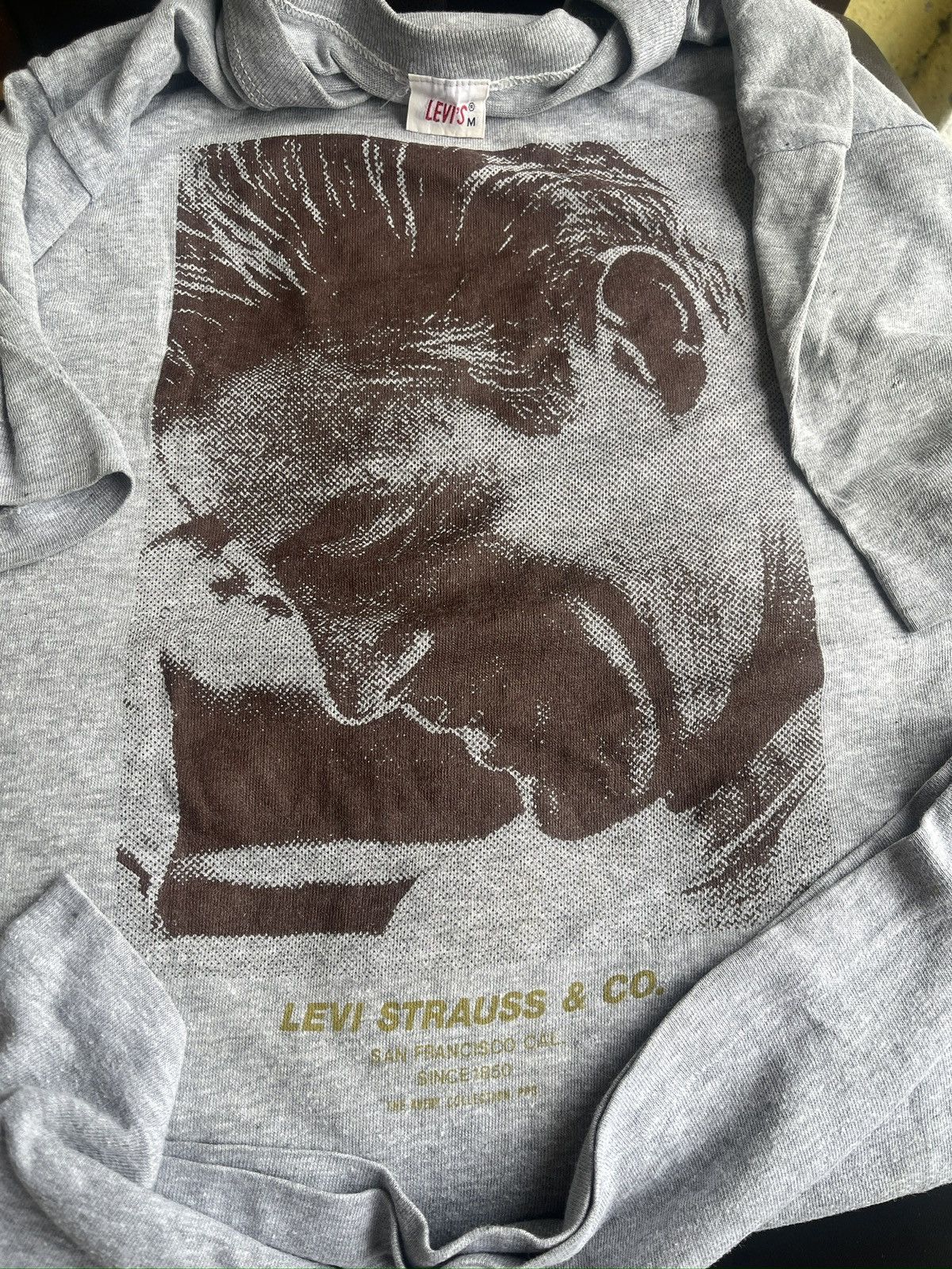 Levi's VERY RARE COLLECTOR ITEM‼️Vintage LEVIS Photo Tee JAMES DEAN Size US S / EU 44-46 / 1 - 1 Thumbnail