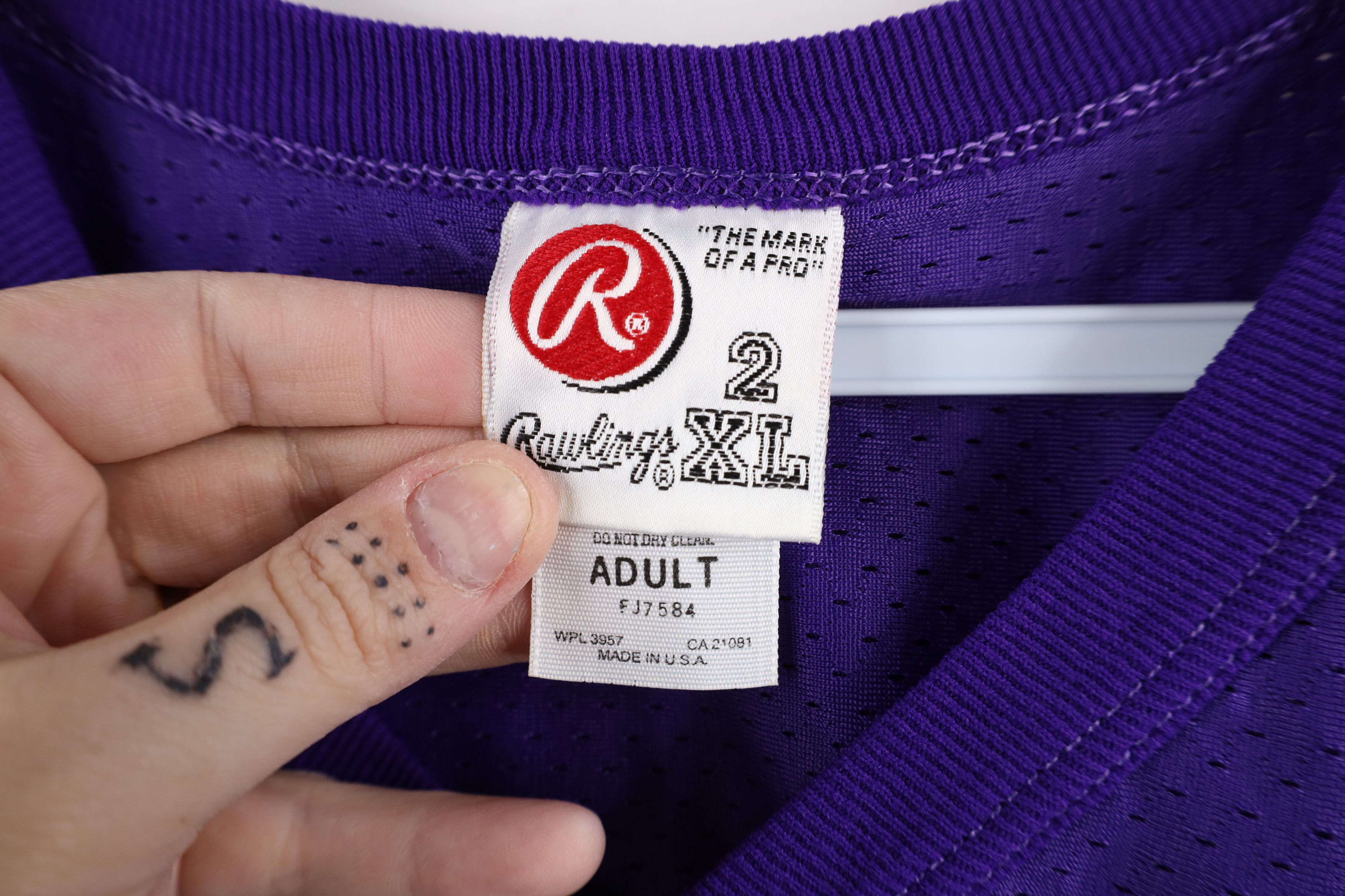 Vintage Vintage 90s Streetwear Cropped Mesh Football Jersey USA Size US XXL / EU 58 / 5 - 6 Thumbnail