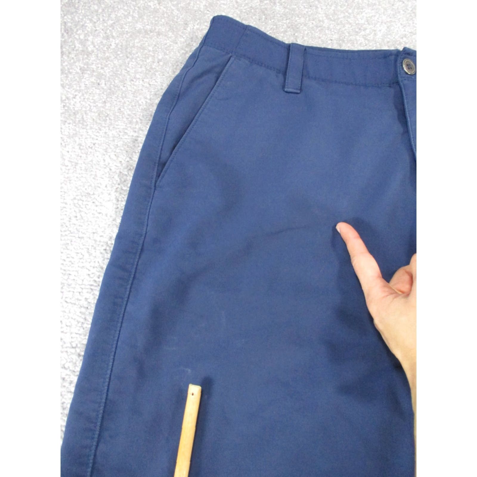 Under Armour Under Armour Shorts Mens 34 Navy Blue Chino Casual, Travel, Workwear 90s? Size US 34 / EU 50 - 3 Thumbnail