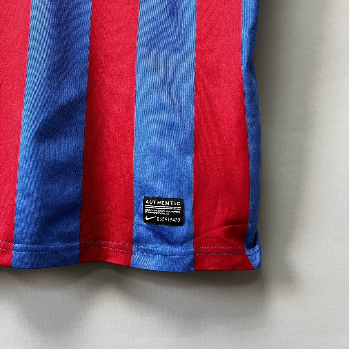 Nike Nike Jersey y2k Soccer Shirt Size US M / EU 48-50 / 2 - 10 Thumbnail