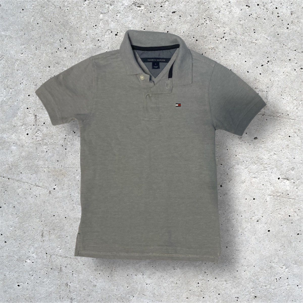 Tommy Hilfiger Tommy Hilfiger Kids Grey Polo Shirt Size US XXS / EU 40 - 1 Thumbnail