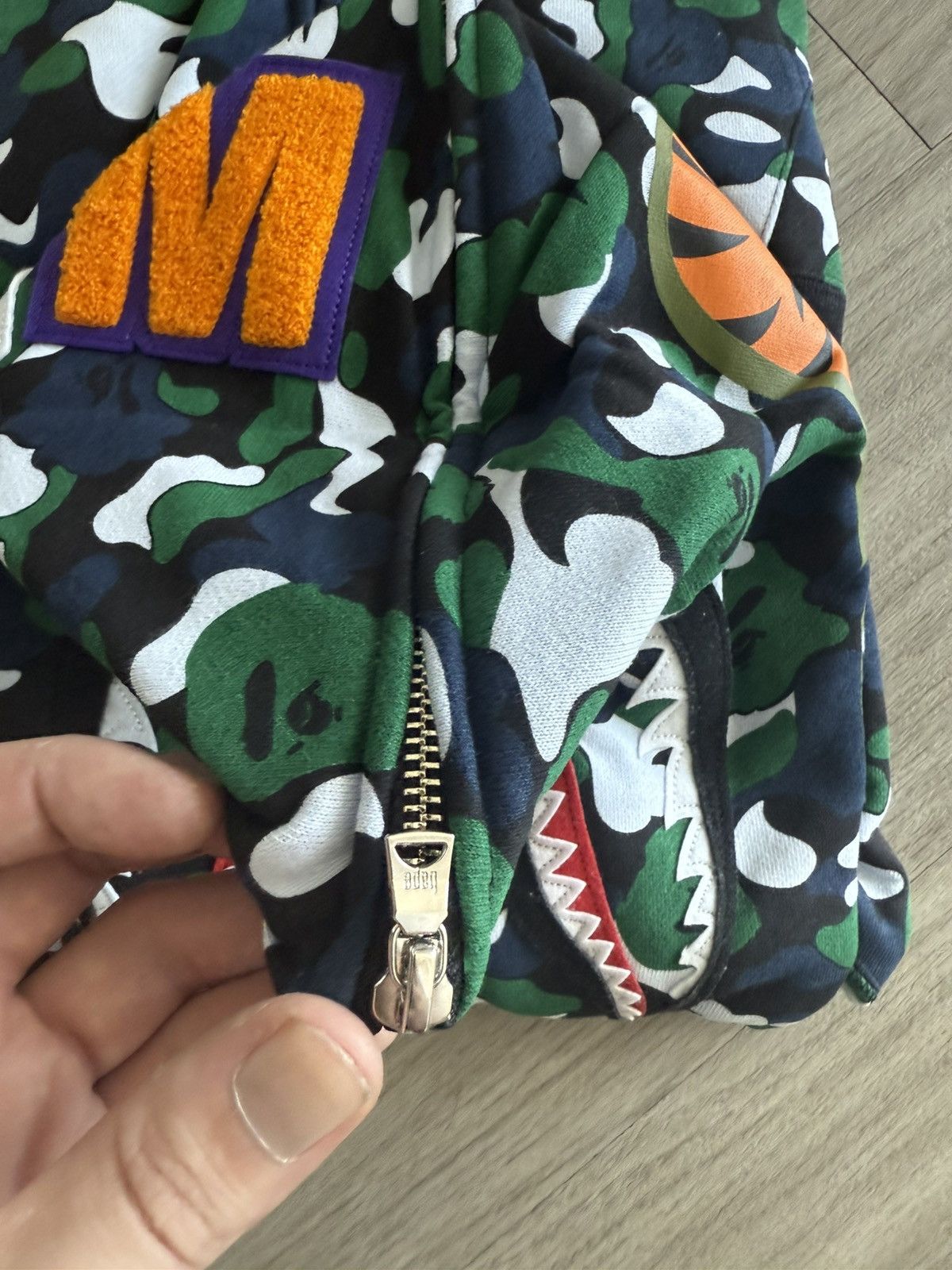 Bape Bape Isetan Shinjuku Separate shark full zip Size US XXL / EU 58 / 5 - 6 Thumbnail