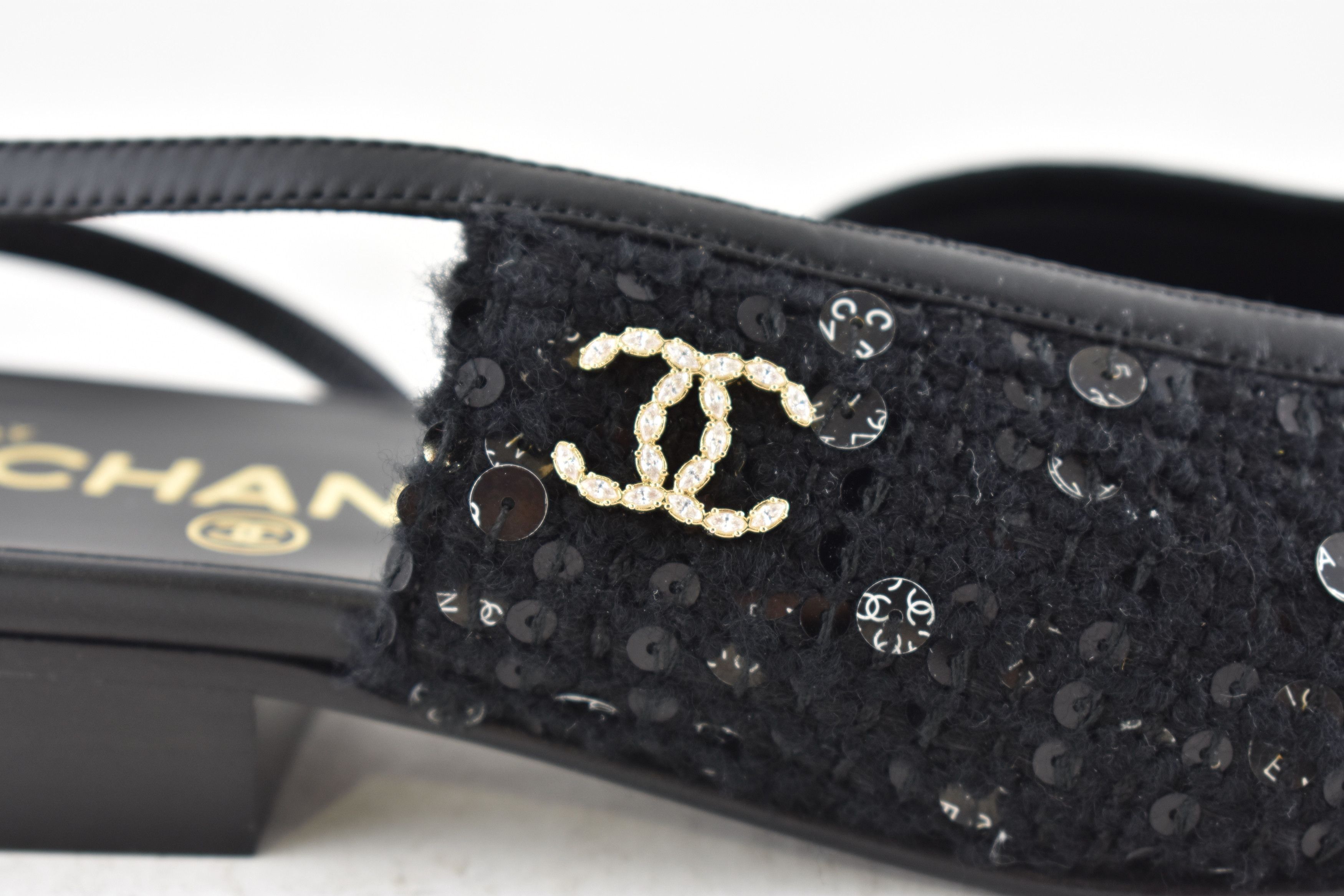 Chanel Chanel 24K Black Tweed CC Logo Slingback Ballet Flat 37 Size US 7 / IT 37 - 8 Thumbnail