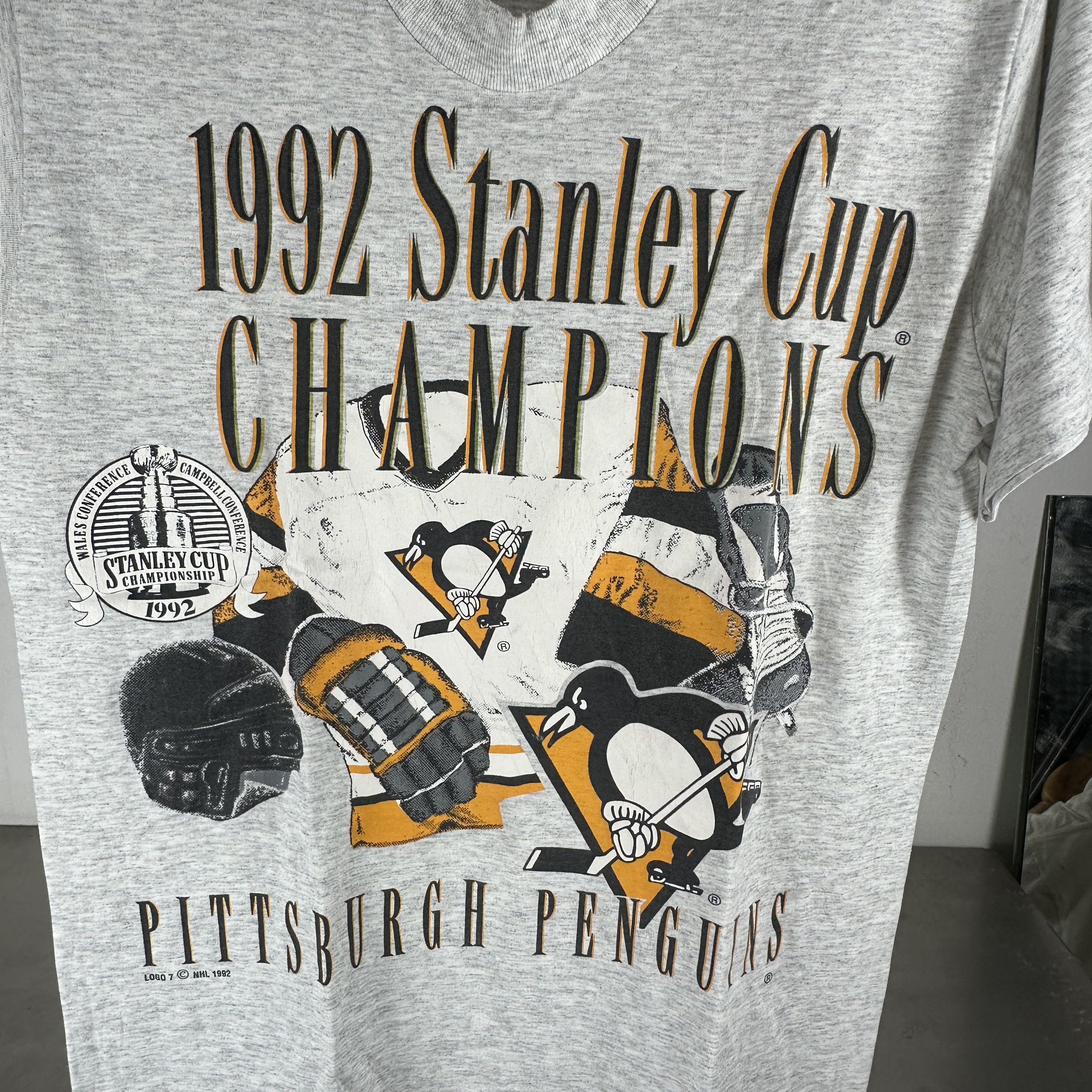 Vintage ​1992 Pittsburgh Pirates Stanley Cup Champions NHL T-shirt Size US L / EU 52-54 / 3 - 2 Thumbnail