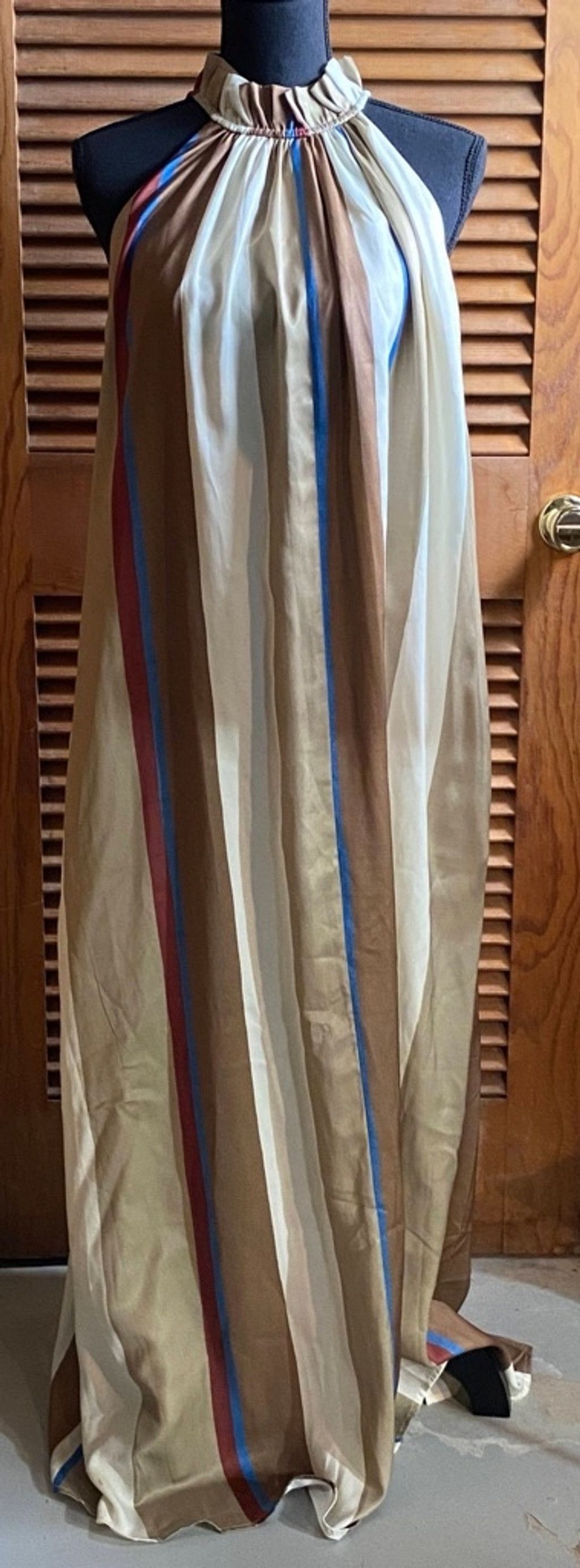 Banana Republic Banana Republic Sleeveless Halter Trapeze Maxi Dress Size S Size S / US 4 / IT 40 - 2 Thumbnail