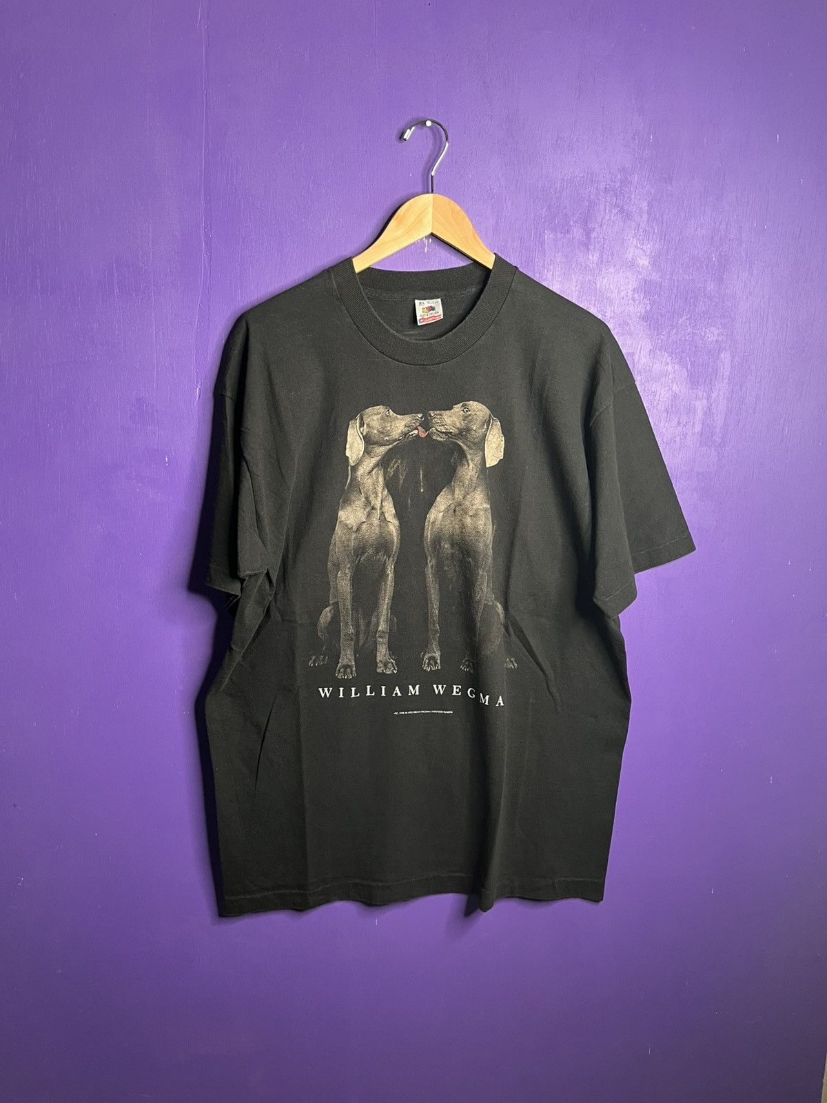 Fruit Of The Loom × Vintage Devil dog by William wegman tshirt