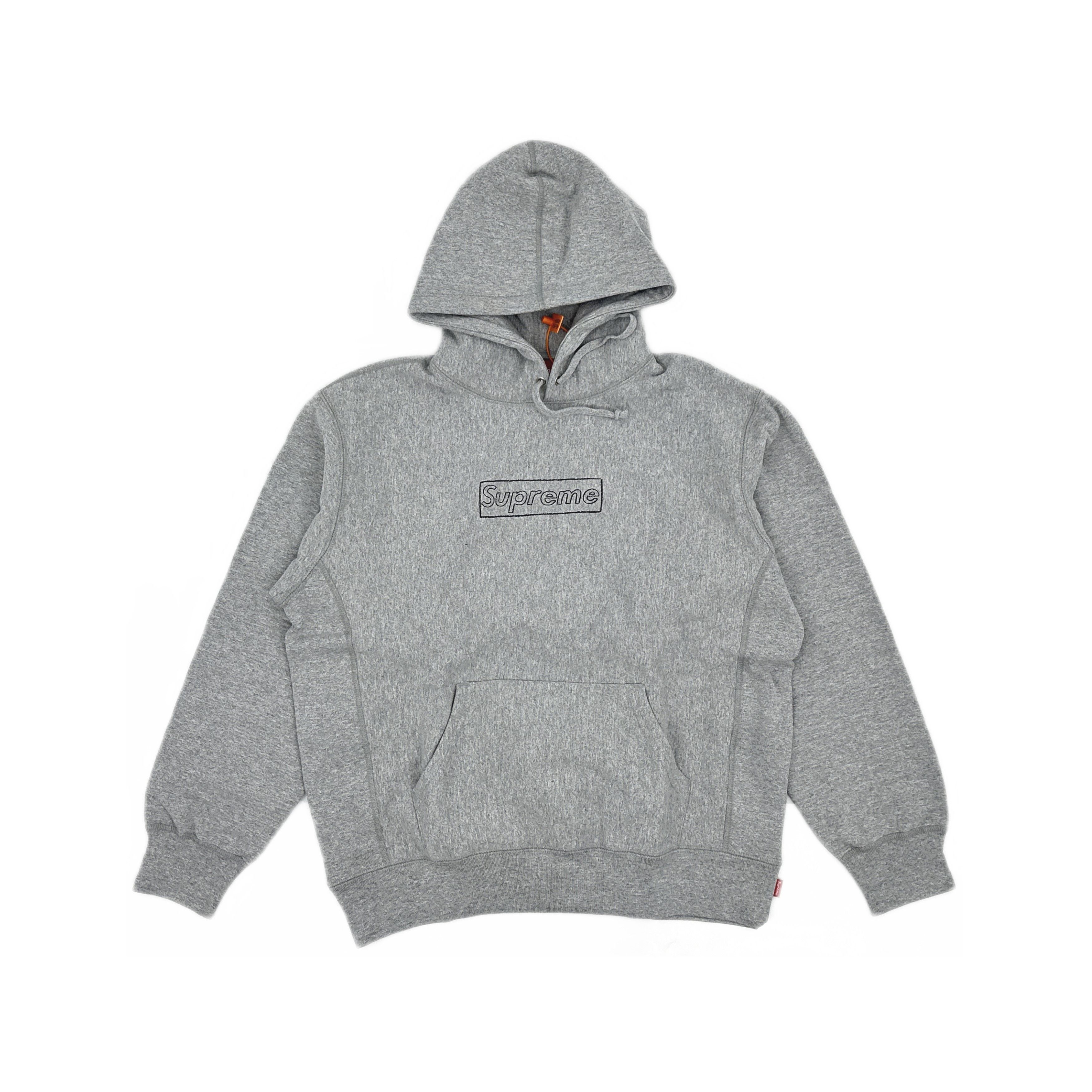 Supreme Supreme KAWS Chalk Logo Hoodie Size S Size US S / EU 44-46 / 1 - 1 Thumbnail