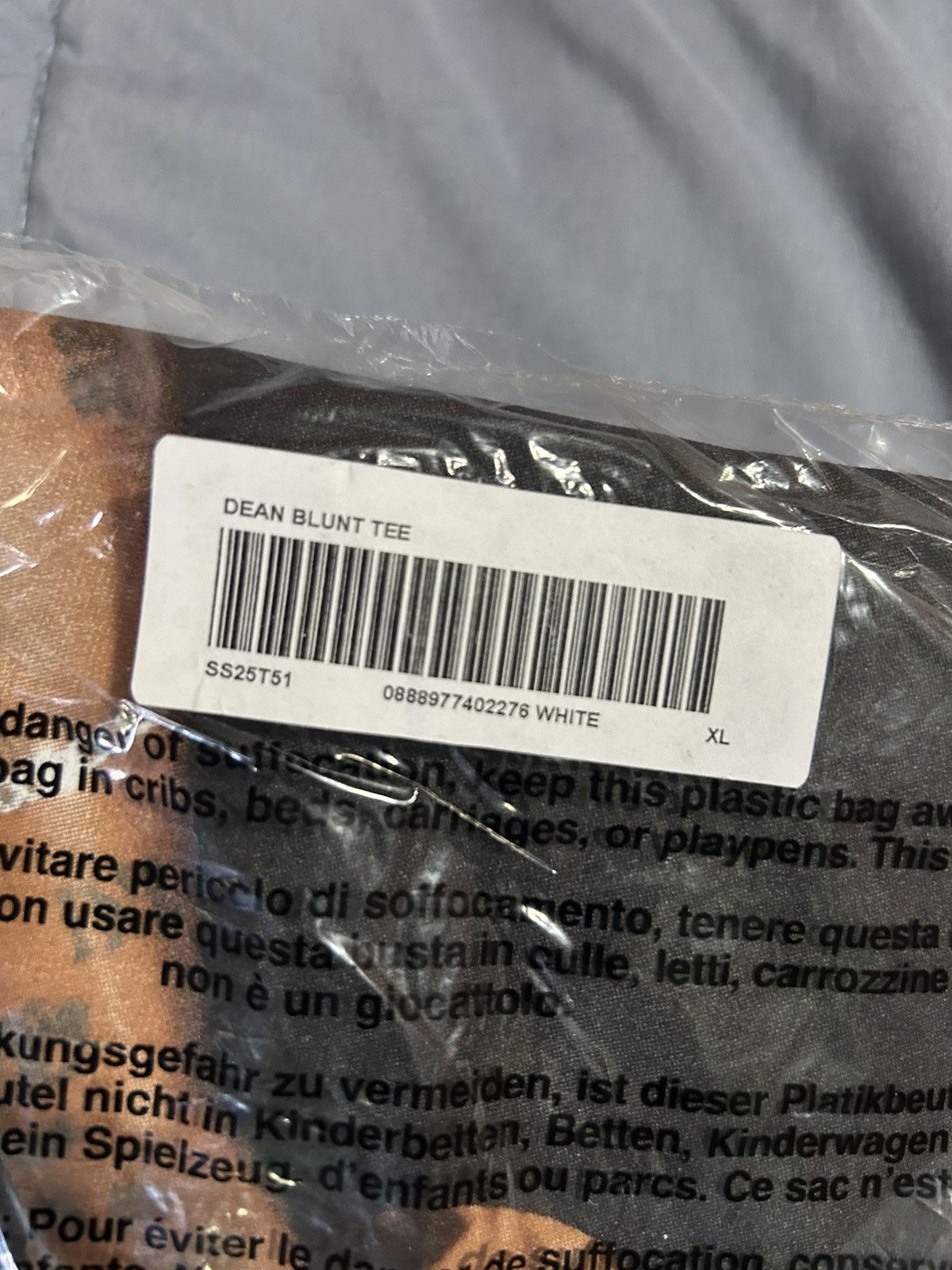 Supreme Dean Blunt Supreme XL BRAND NEW Size US XL / EU 56 / 4 - 2 Thumbnail
