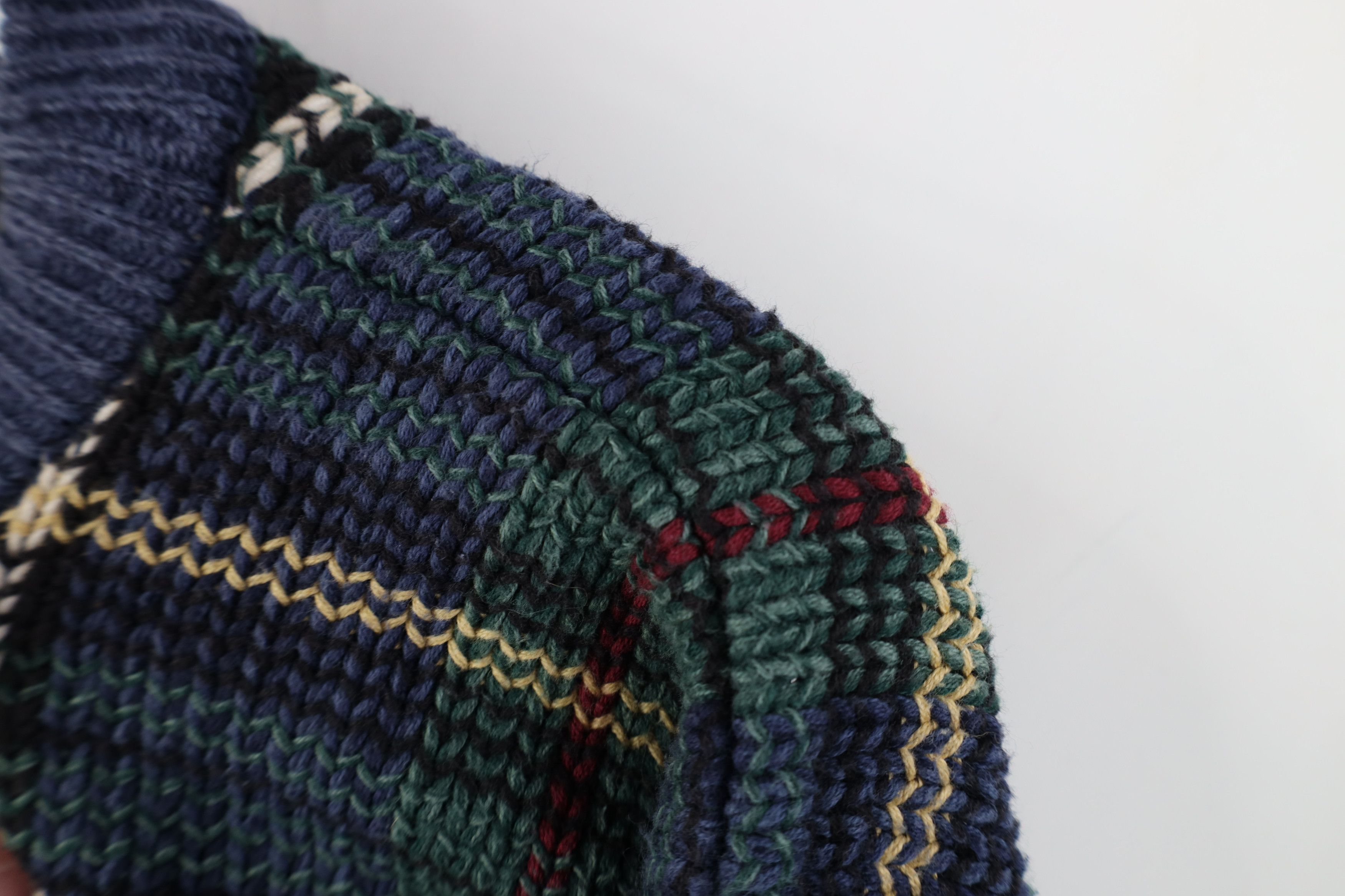 Izod Vintage 90s Izod Cotton Knit Crewneck Sweater Rainbow Plaid Size US L / EU 52-54 / 3 - 7 Thumbnail