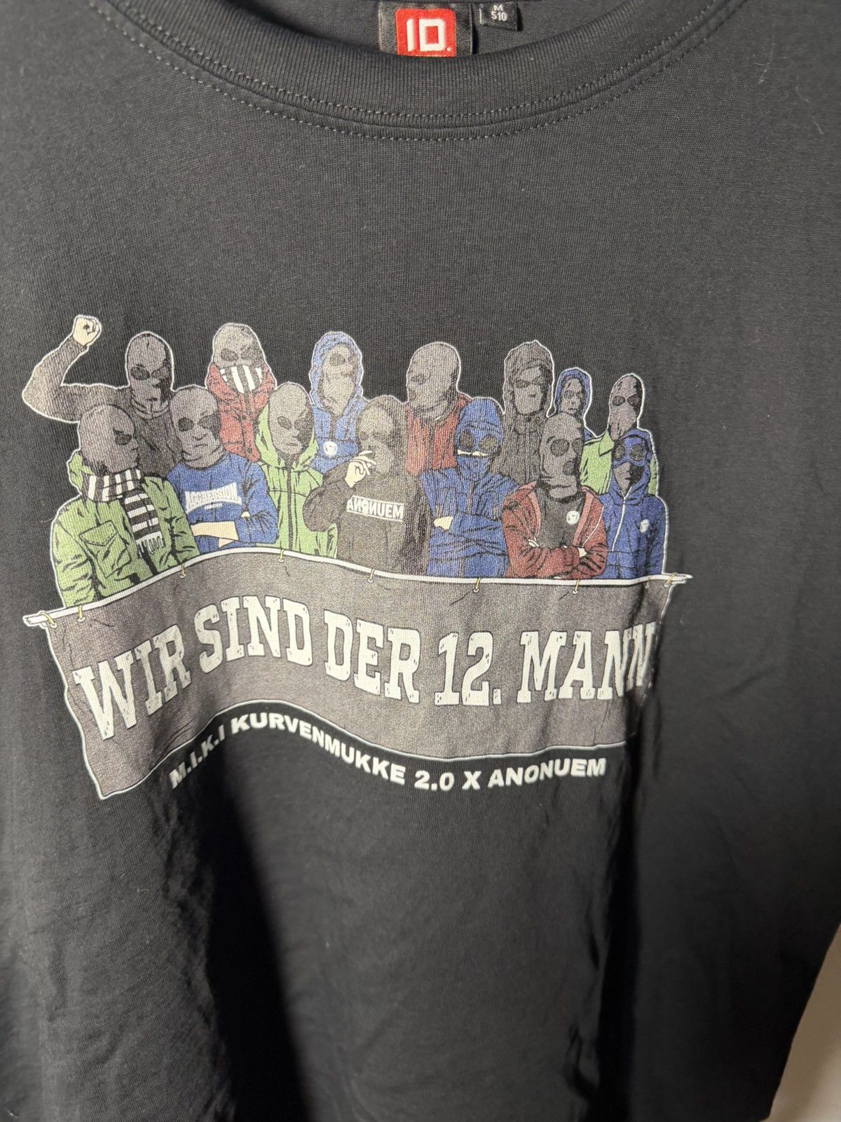 Gildan 12 man football tee Size US M / EU 48-50 / 2 - 3 Thumbnail