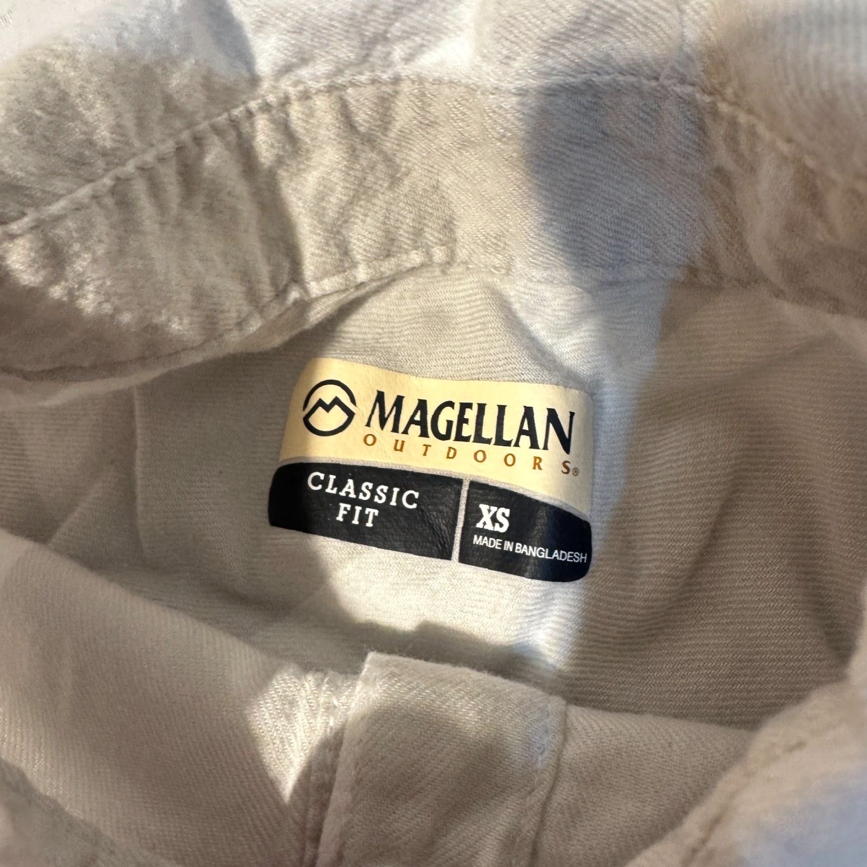 Vintage Magellan White Plaid Shirt XS Long Sleeve Button-Up Classic Fit Womens Size XS / US 0-2 / IT 36-38 - 2 Thumbnail